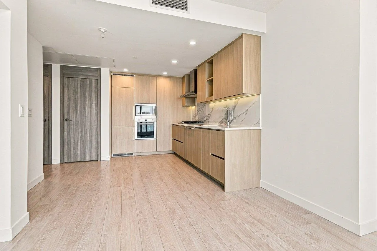 4880 Lougheed Highway #3401