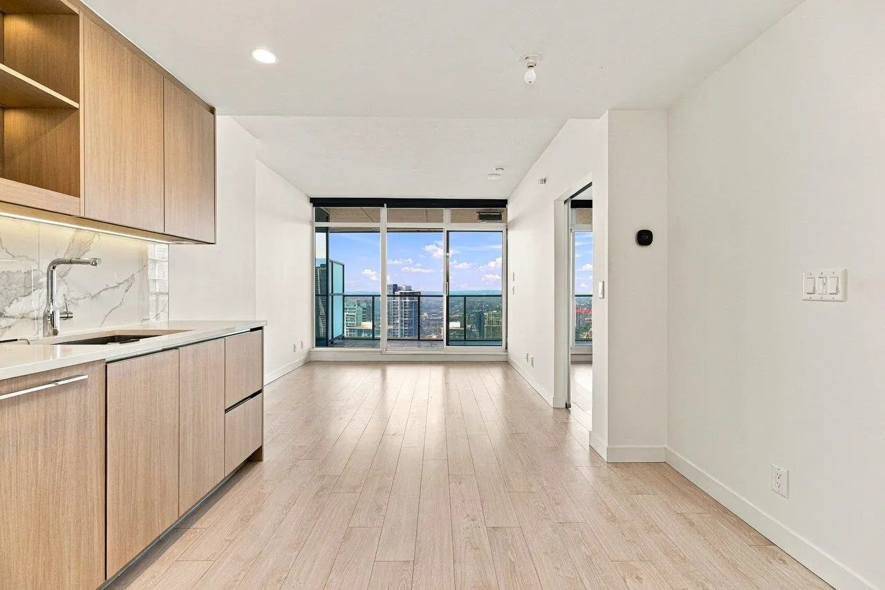 4880 Lougheed Highway #3401