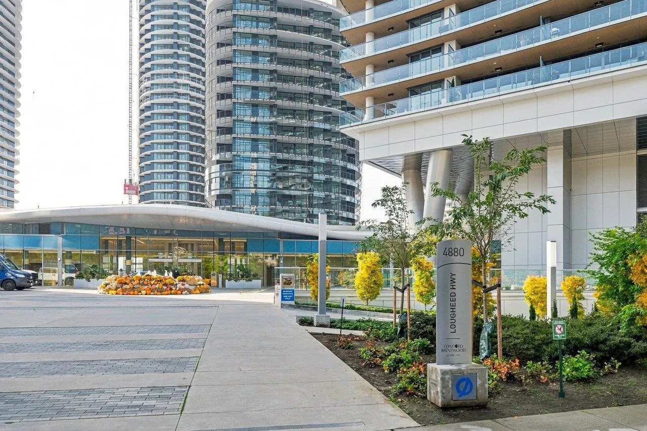 4880 Lougheed Highway #3401