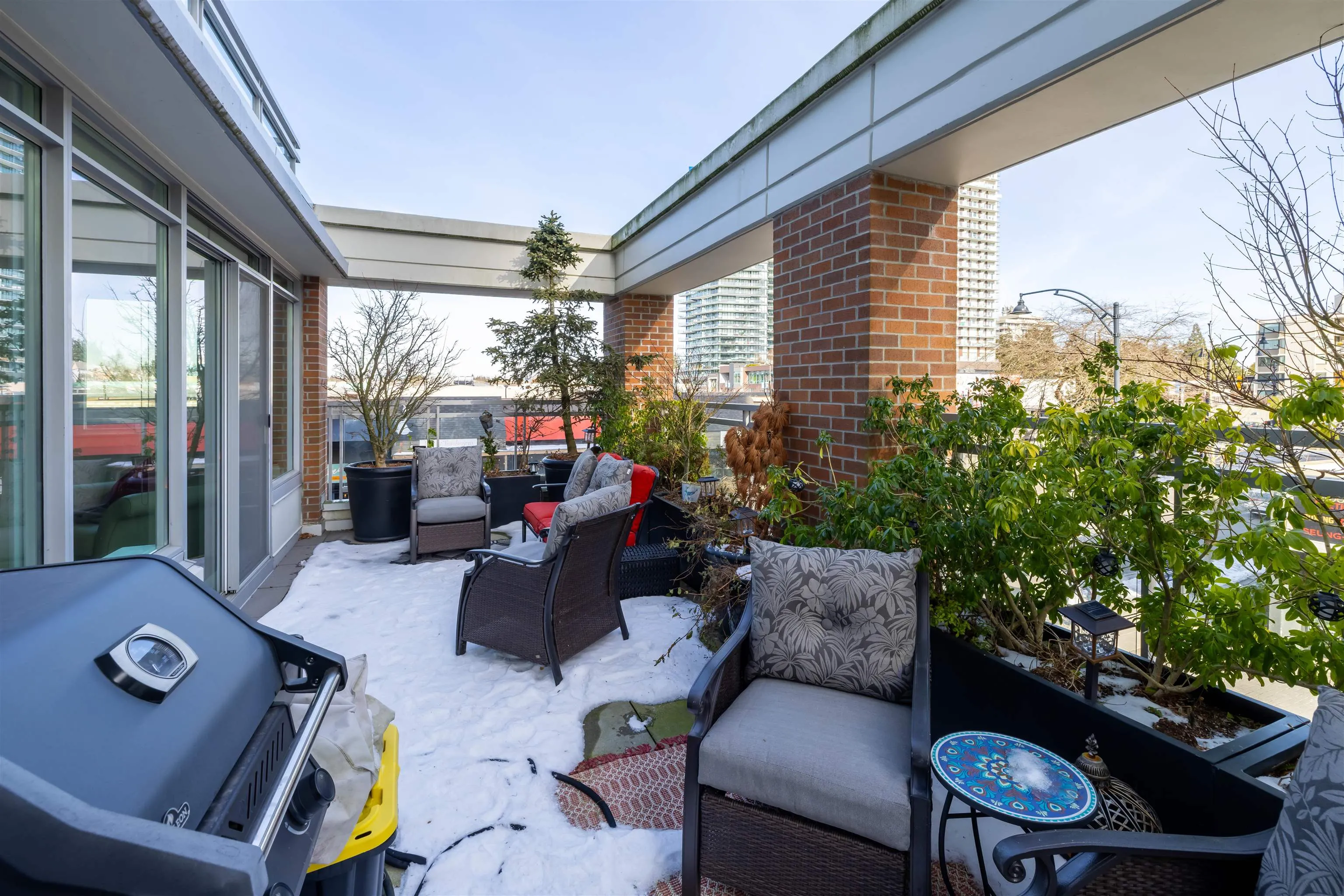 15152 Russell Avenue #204