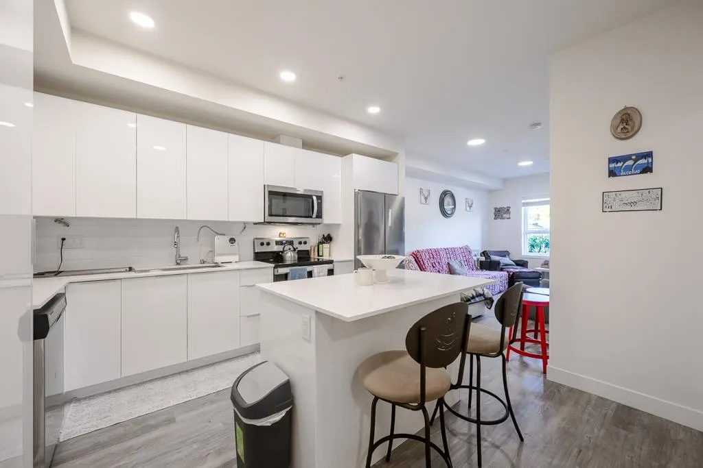 9450 Robson Street #106