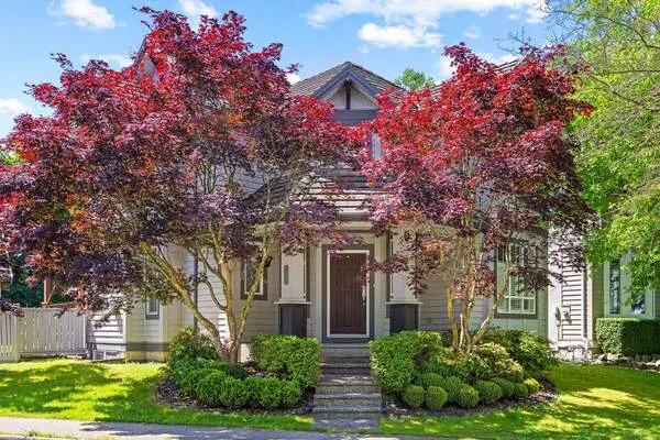 3307 Rosemary Heights Crescent