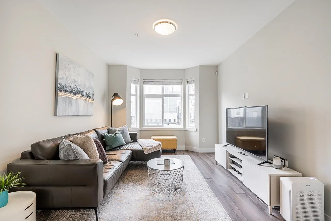 20852 77a Avenue #83