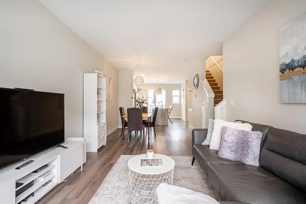 20852 77a Avenue #83