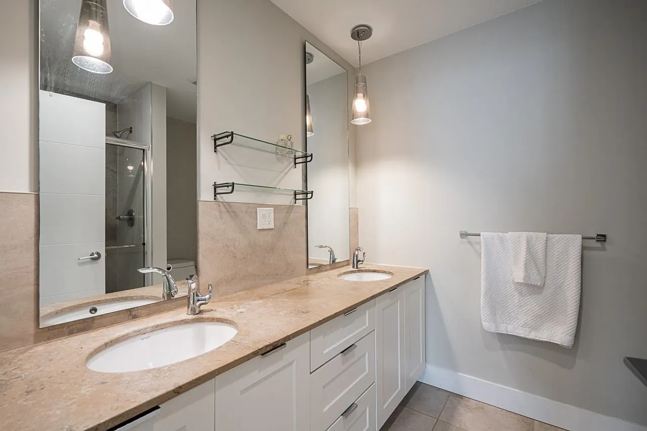 20852 77a Avenue #83