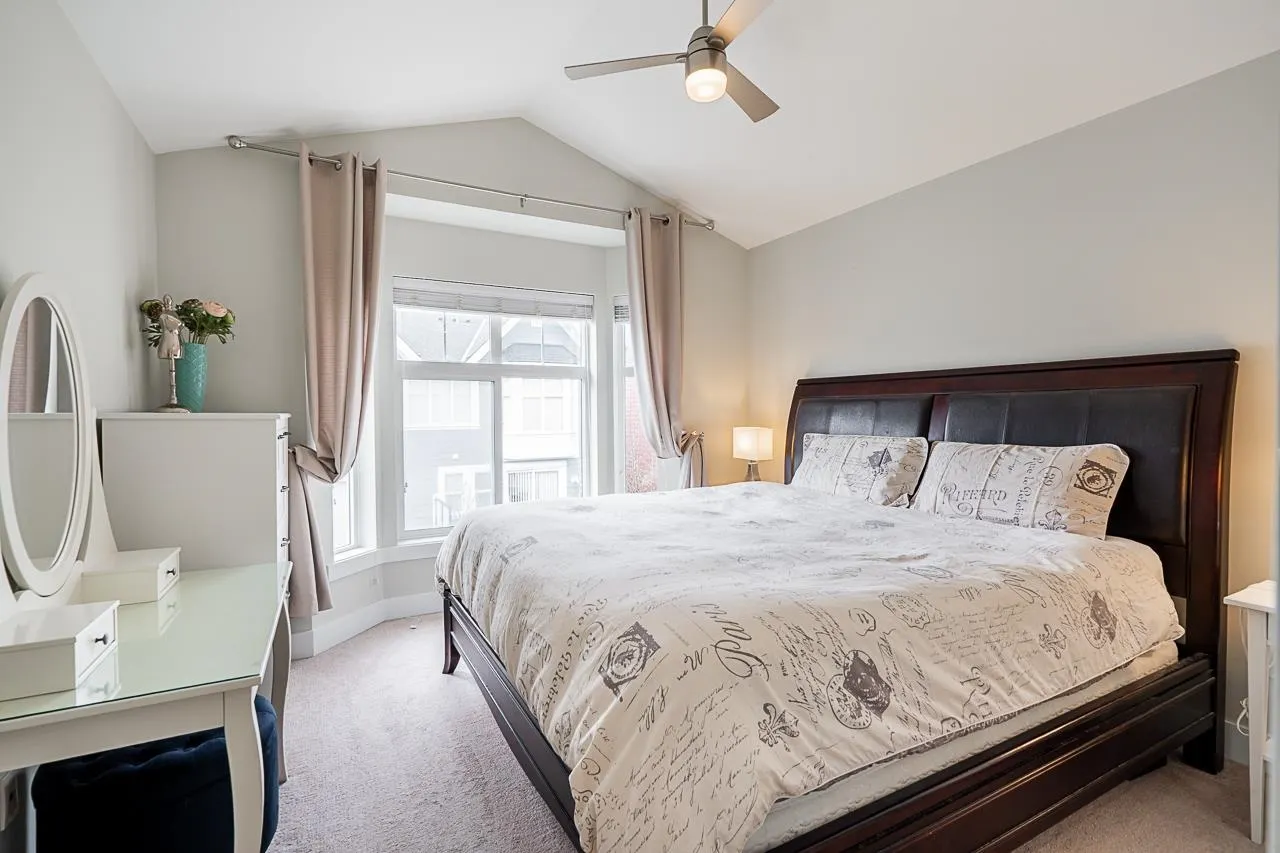 20852 77a Avenue #83