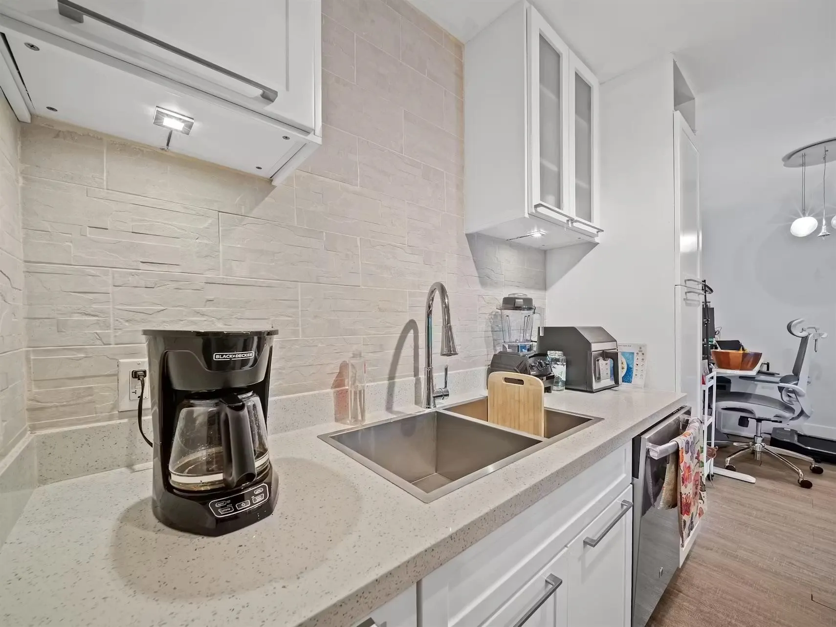 141 W 13th Street #210