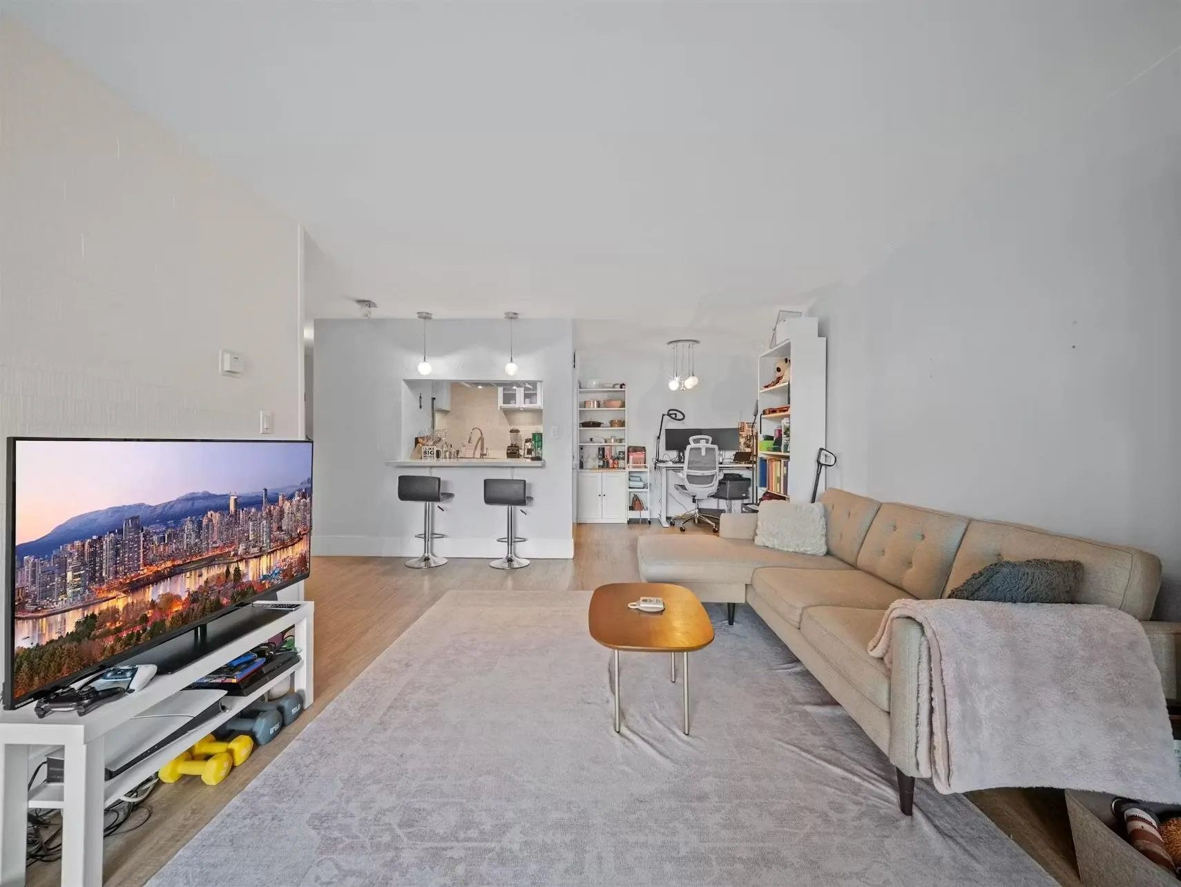 141 W 13th Street #210