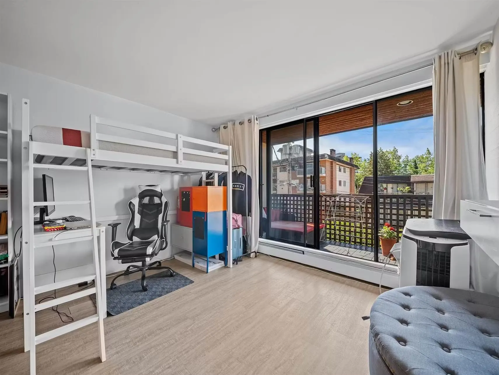 141 W 13th Street #210
