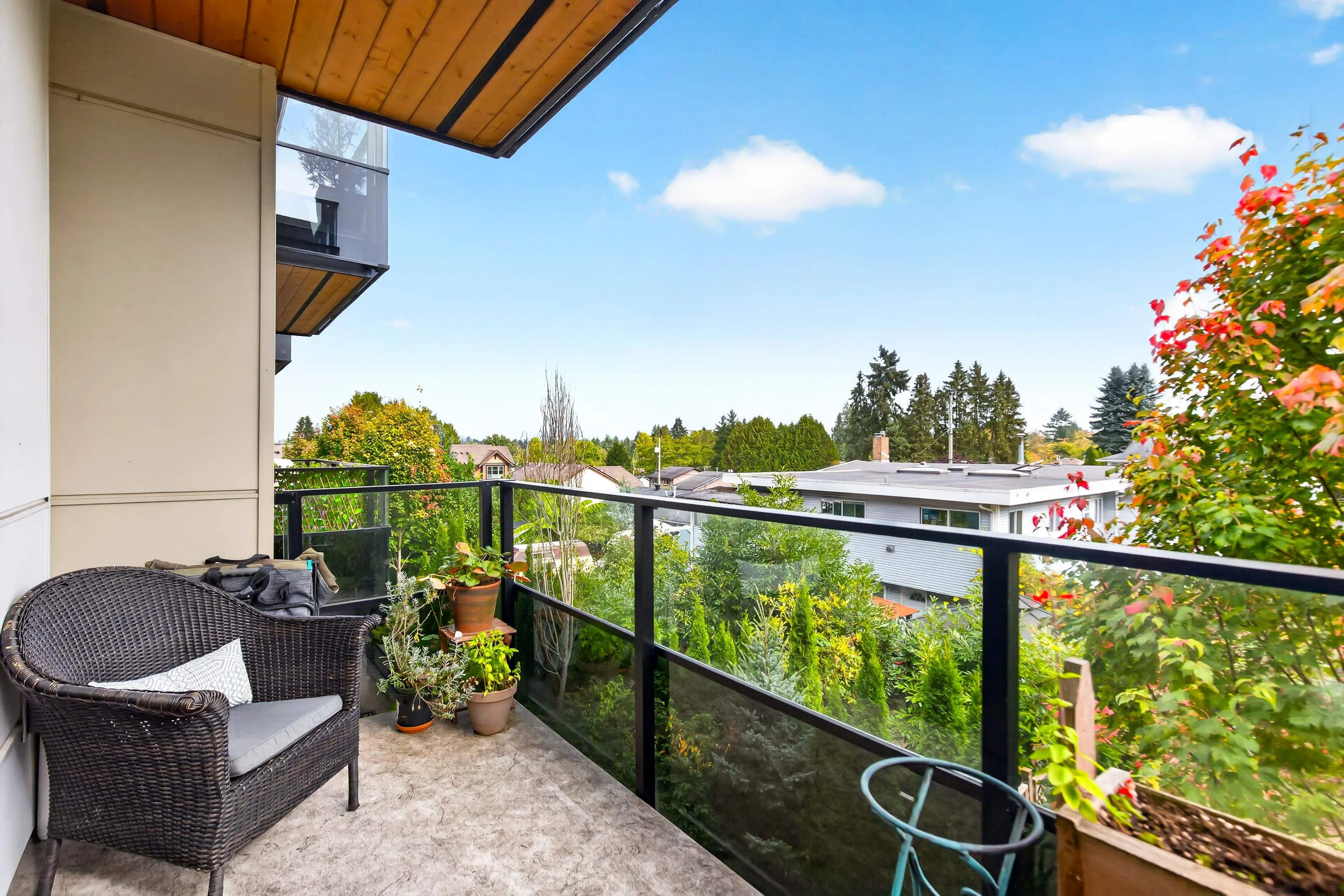 12320 222 Street #318