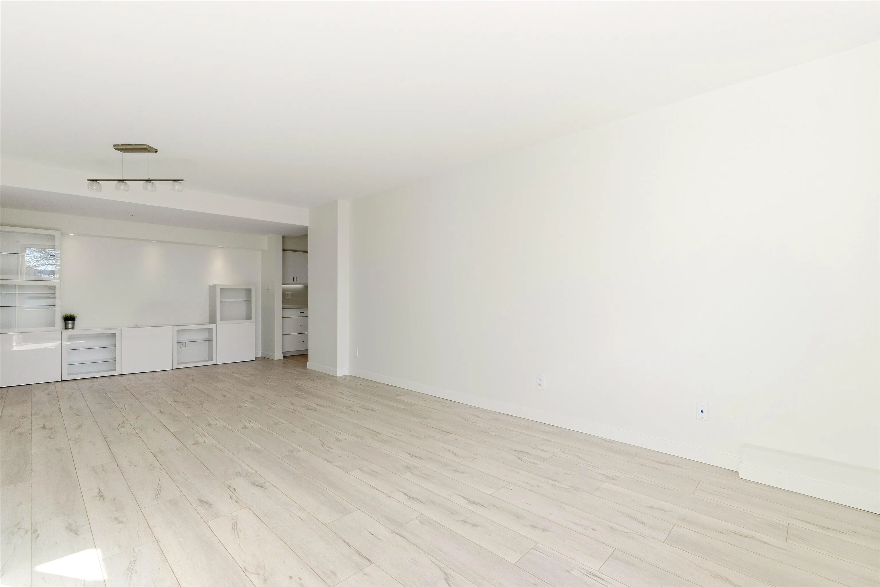 199 Drake Street #2A
