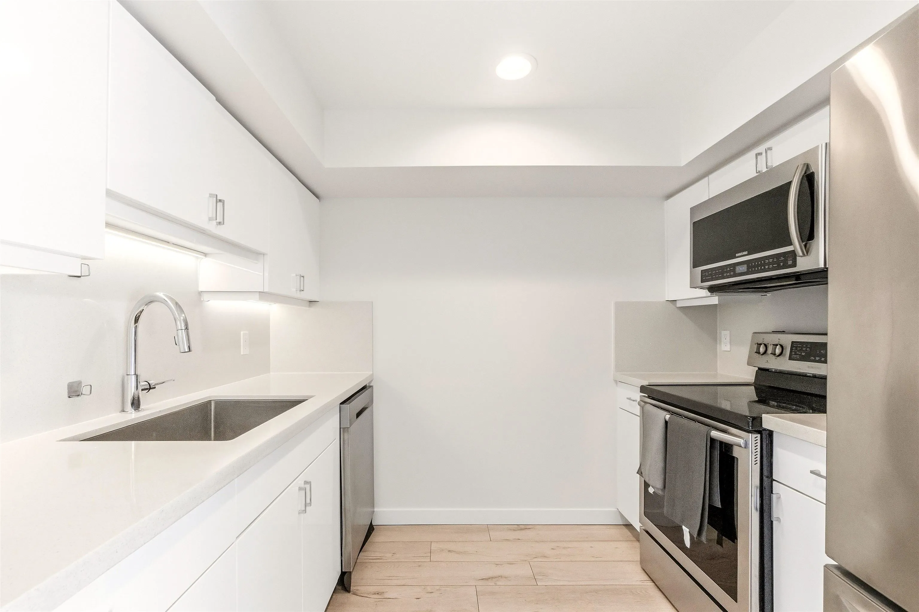 199 Drake Street #2A