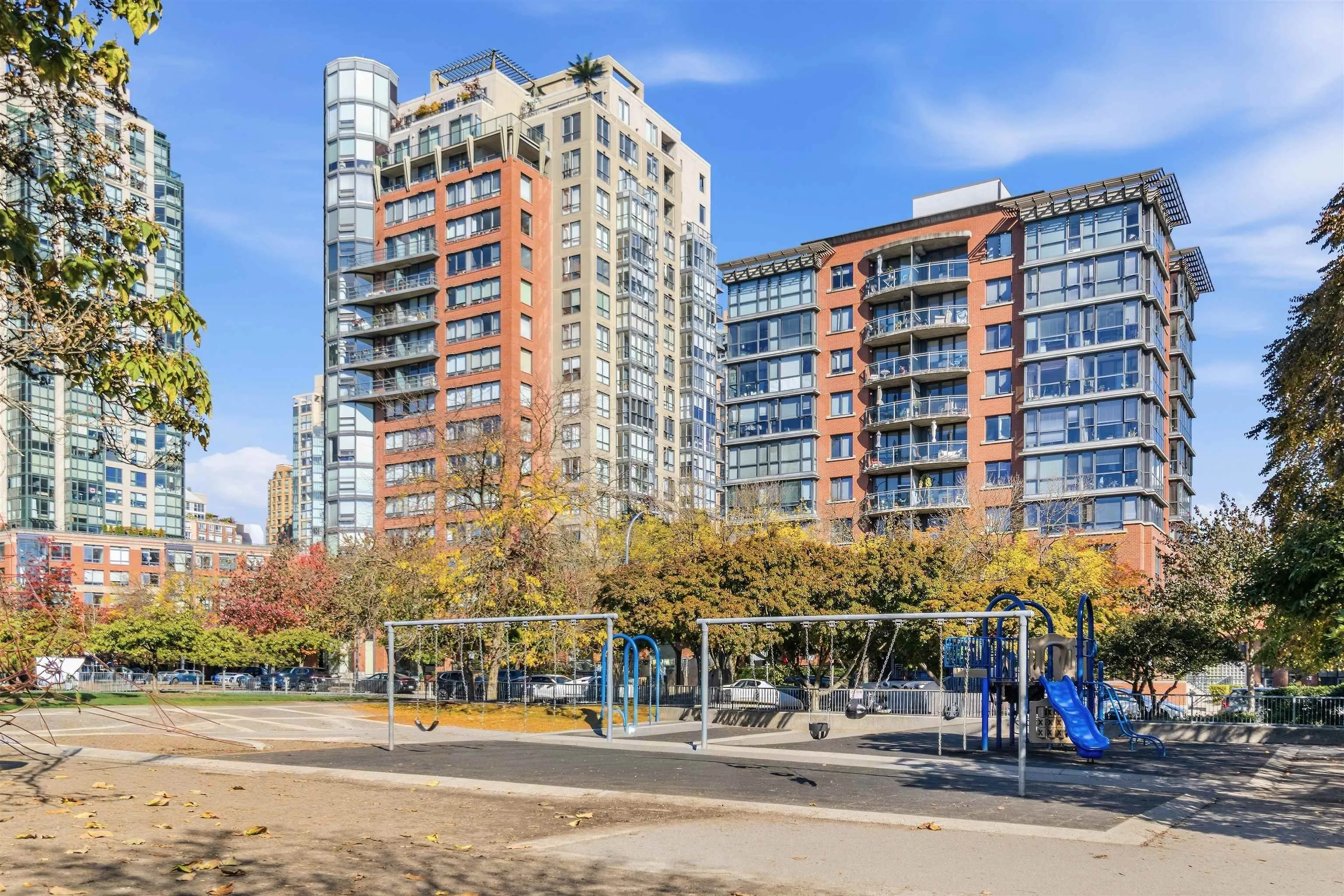 199 Drake Street #2A