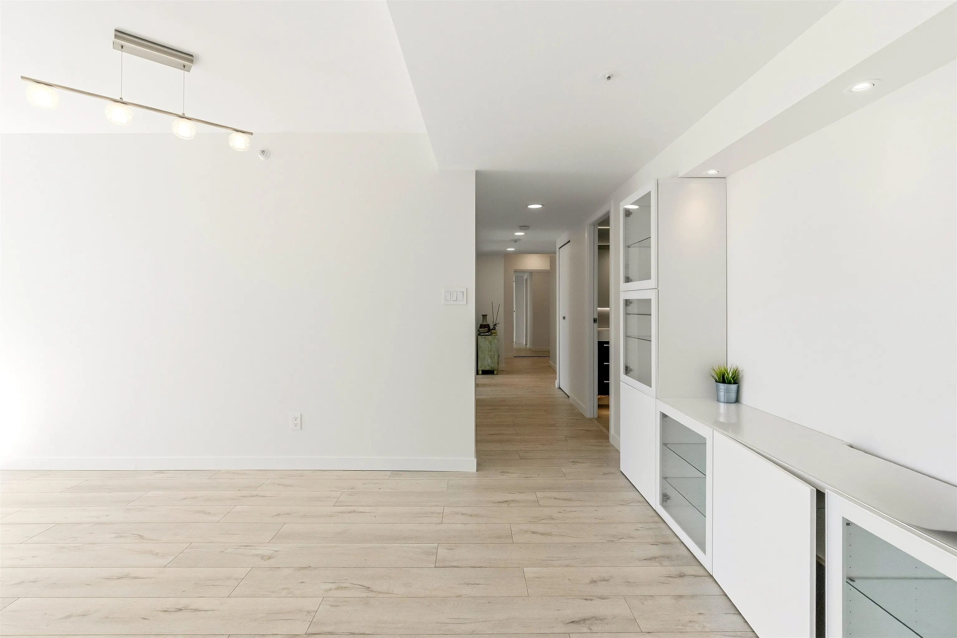 199 Drake Street #2A