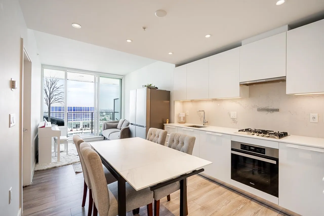 6699 Dunblane Avenue #2905