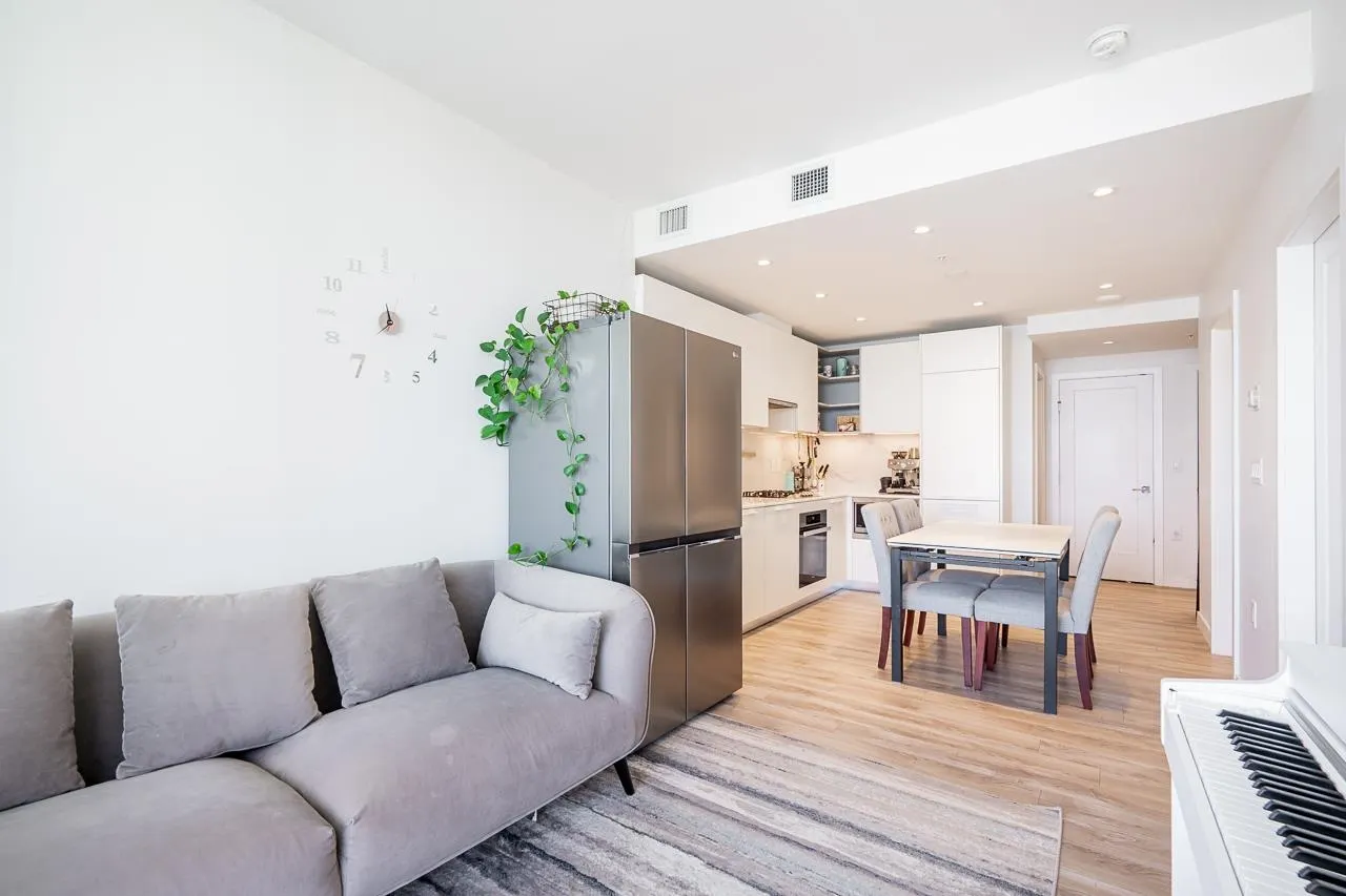 6699 Dunblane Avenue #2905