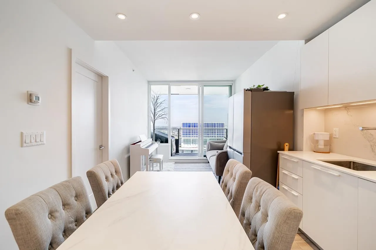 6699 Dunblane Avenue #2905