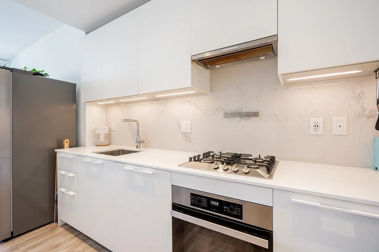 6699 Dunblane Avenue #2905