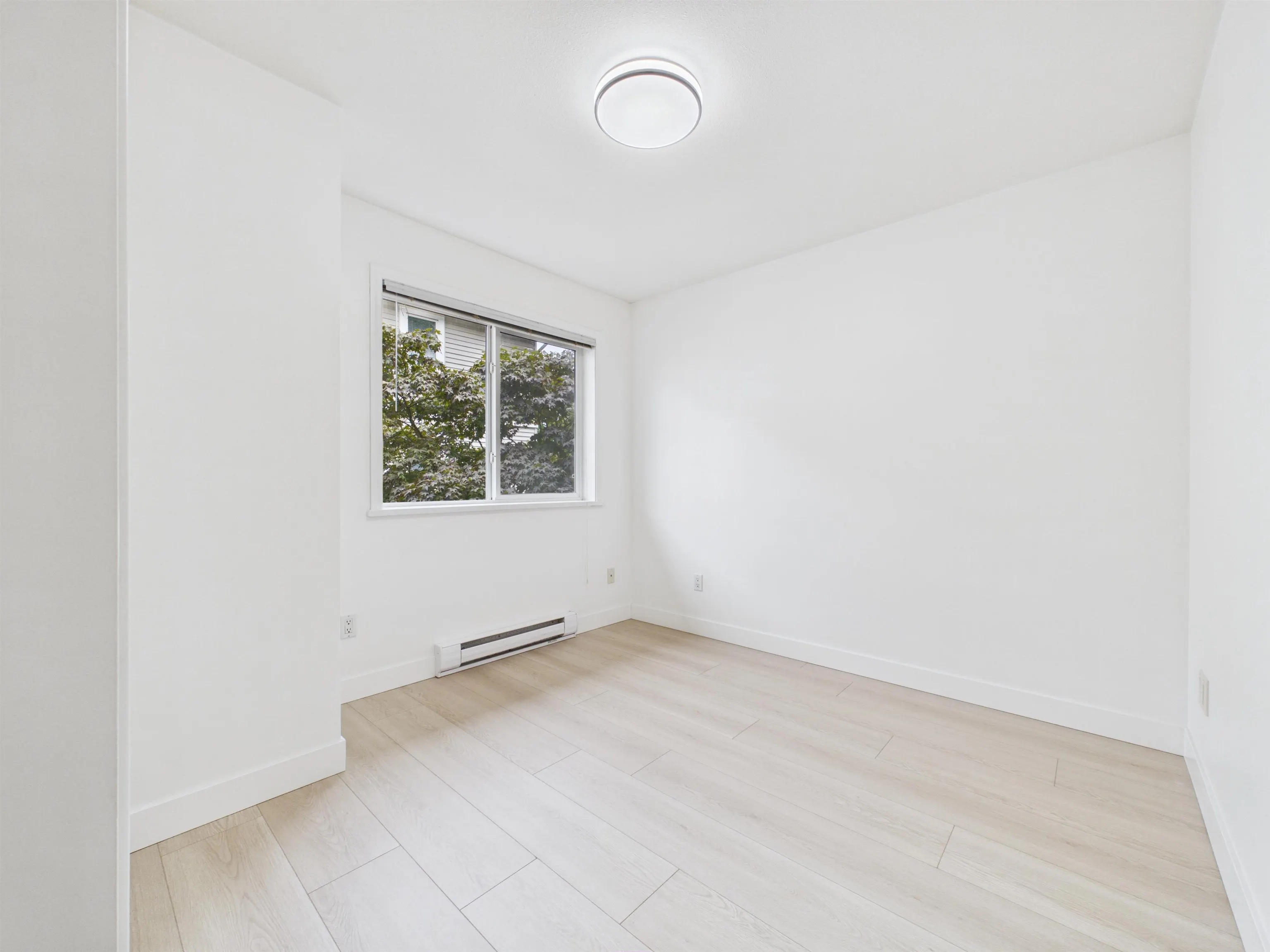5525 Halley Avenue #7