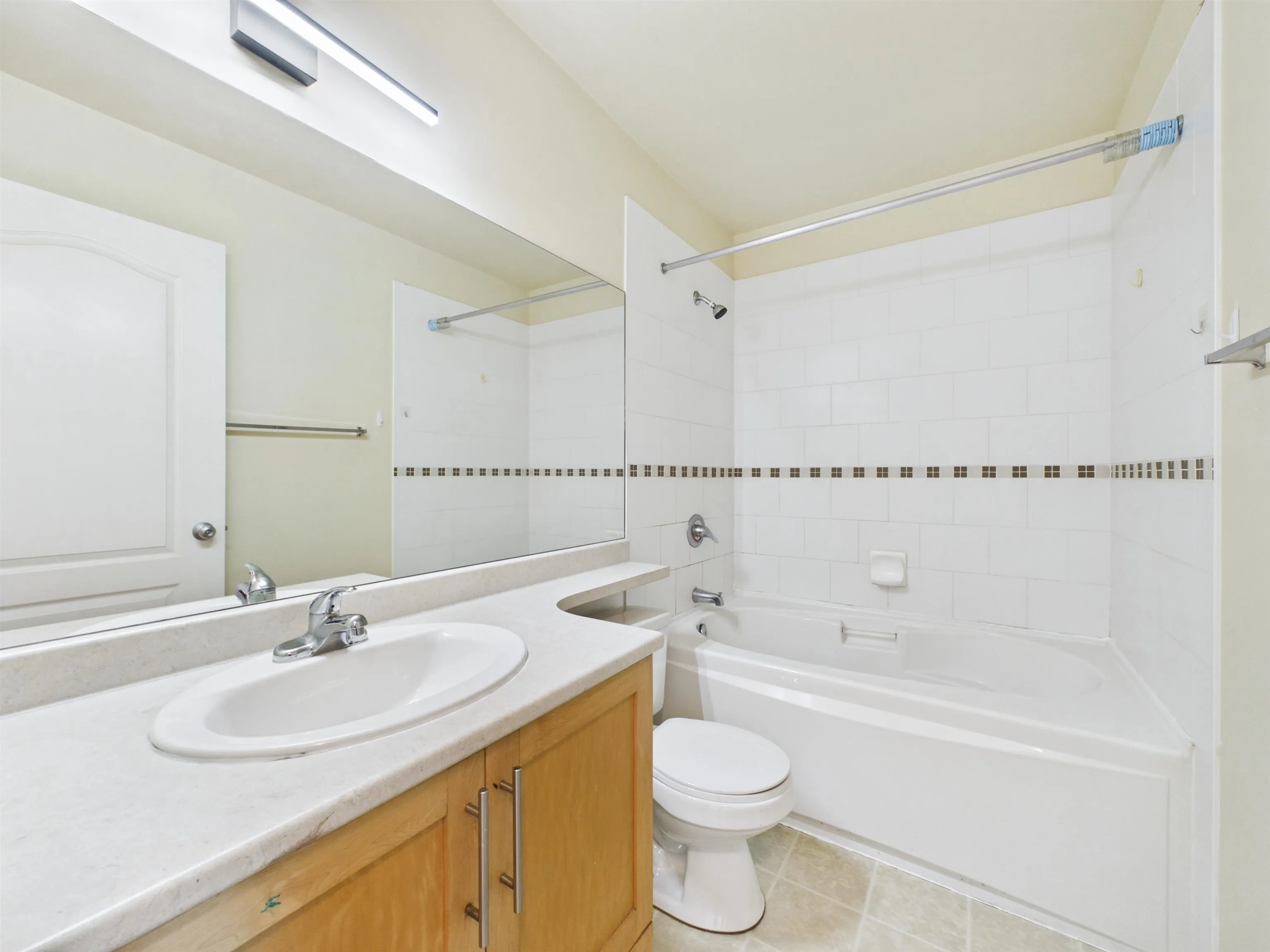 5525 Halley Avenue #7