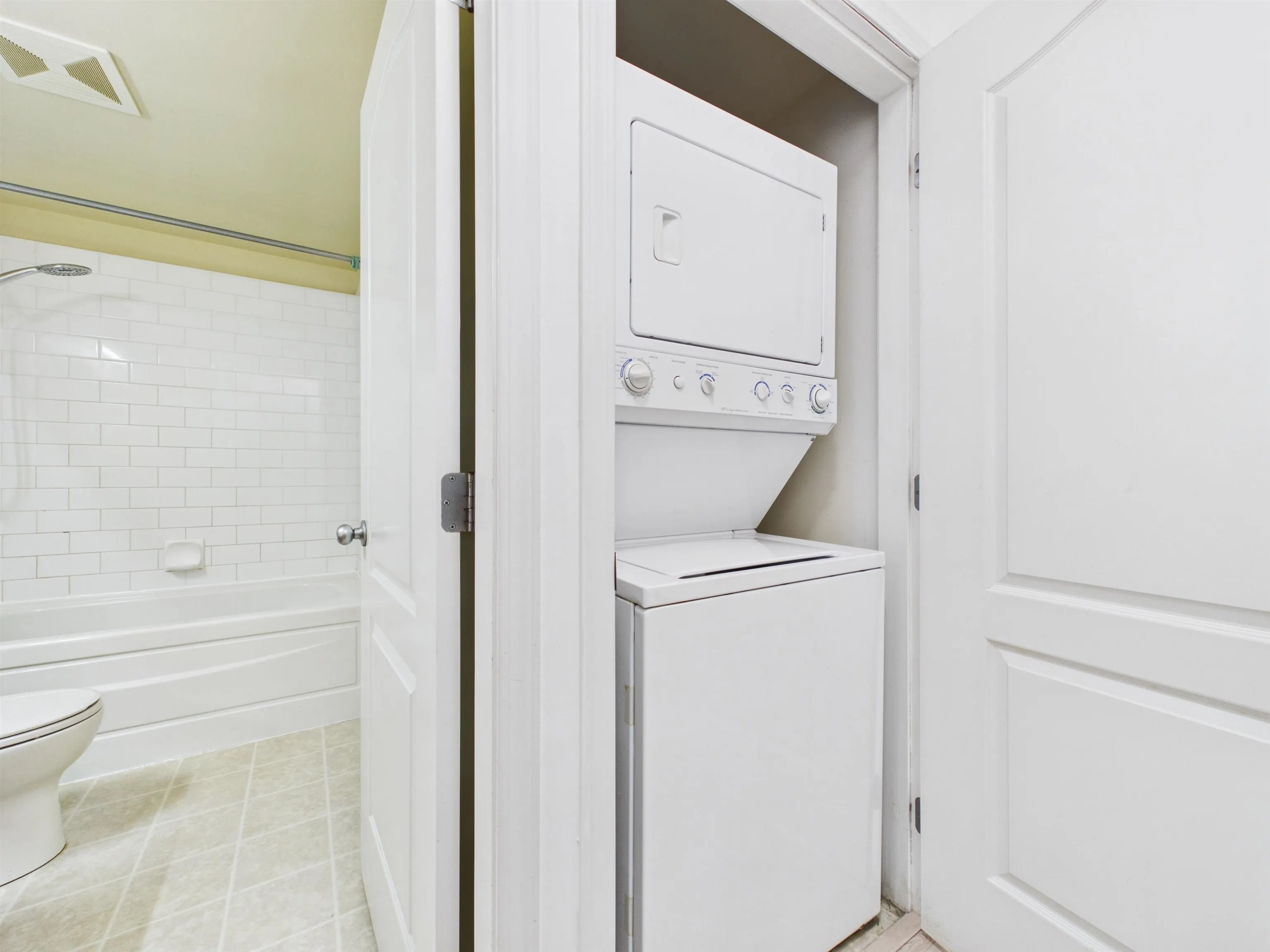5525 Halley Avenue #7