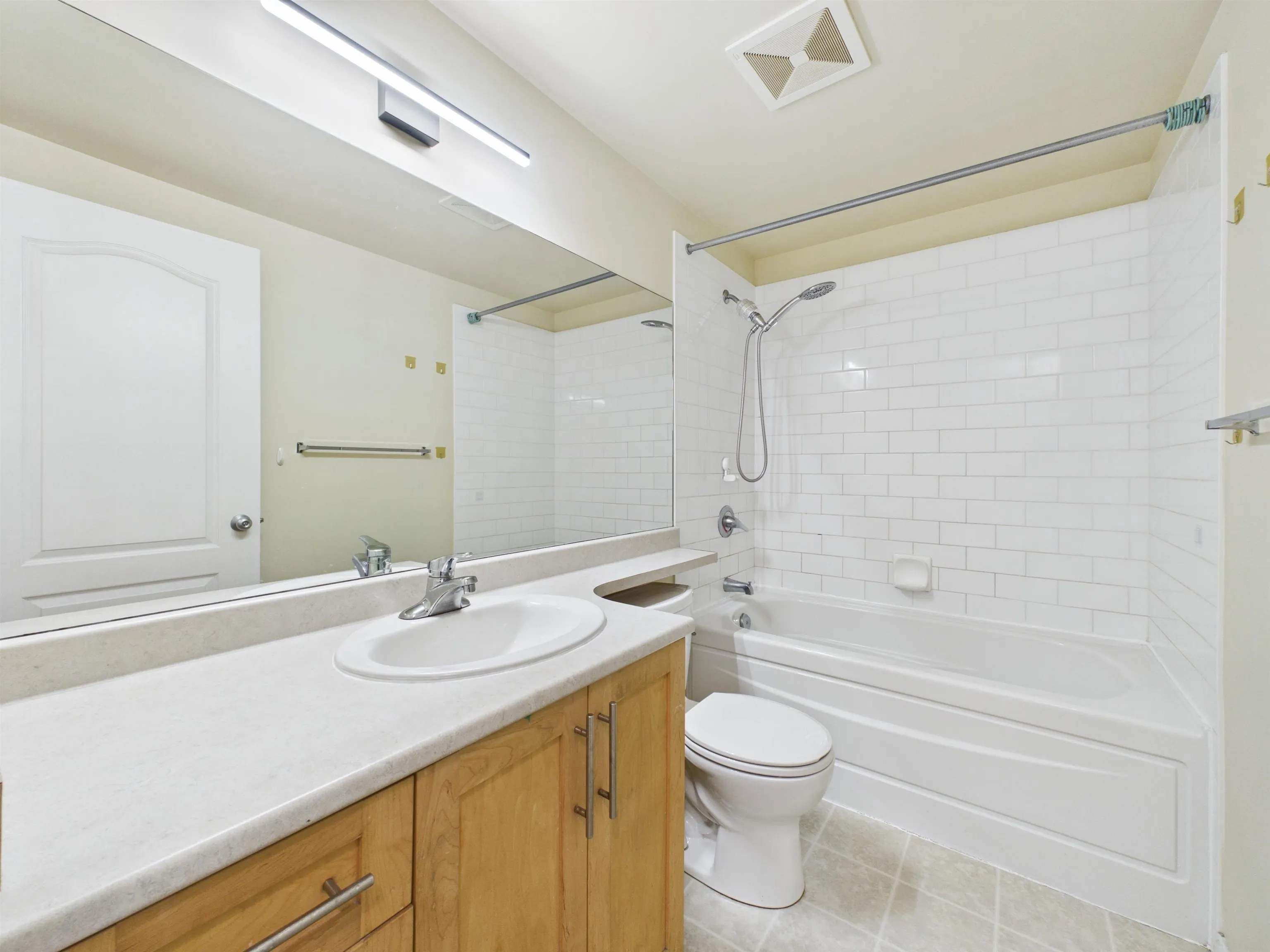 5525 Halley Avenue #7