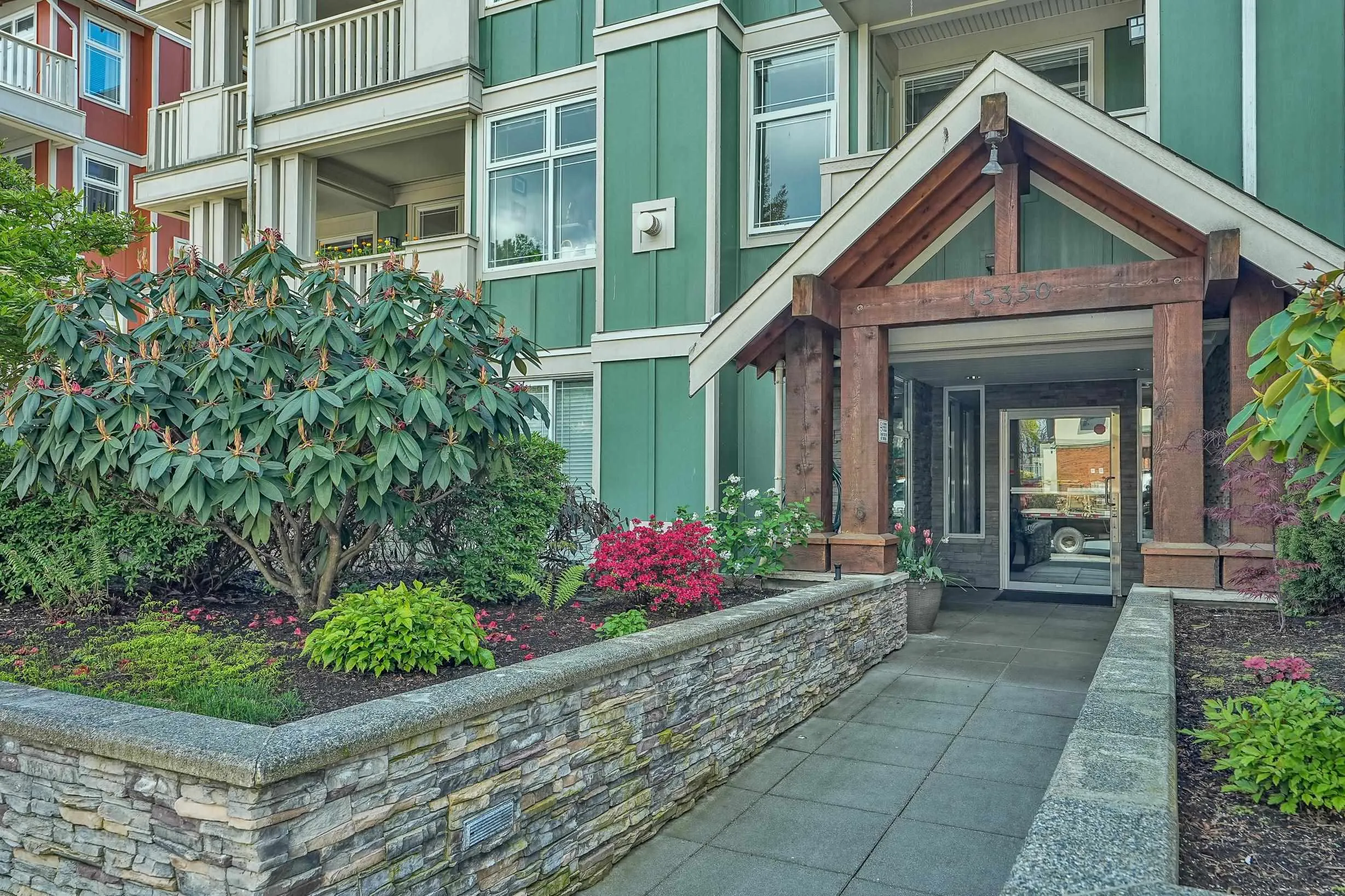 15350 16a Avenue #211