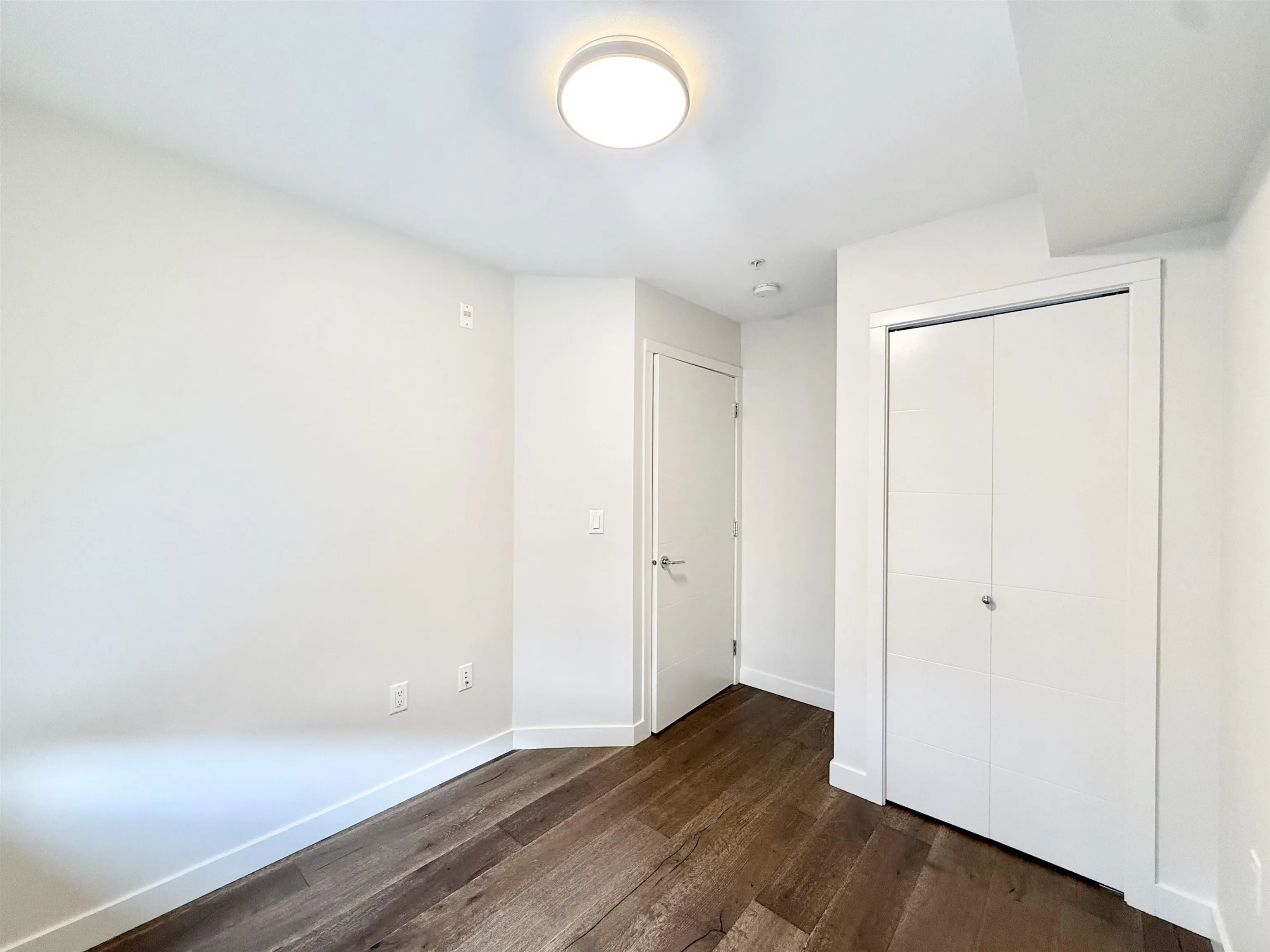 Oak Street #7923
