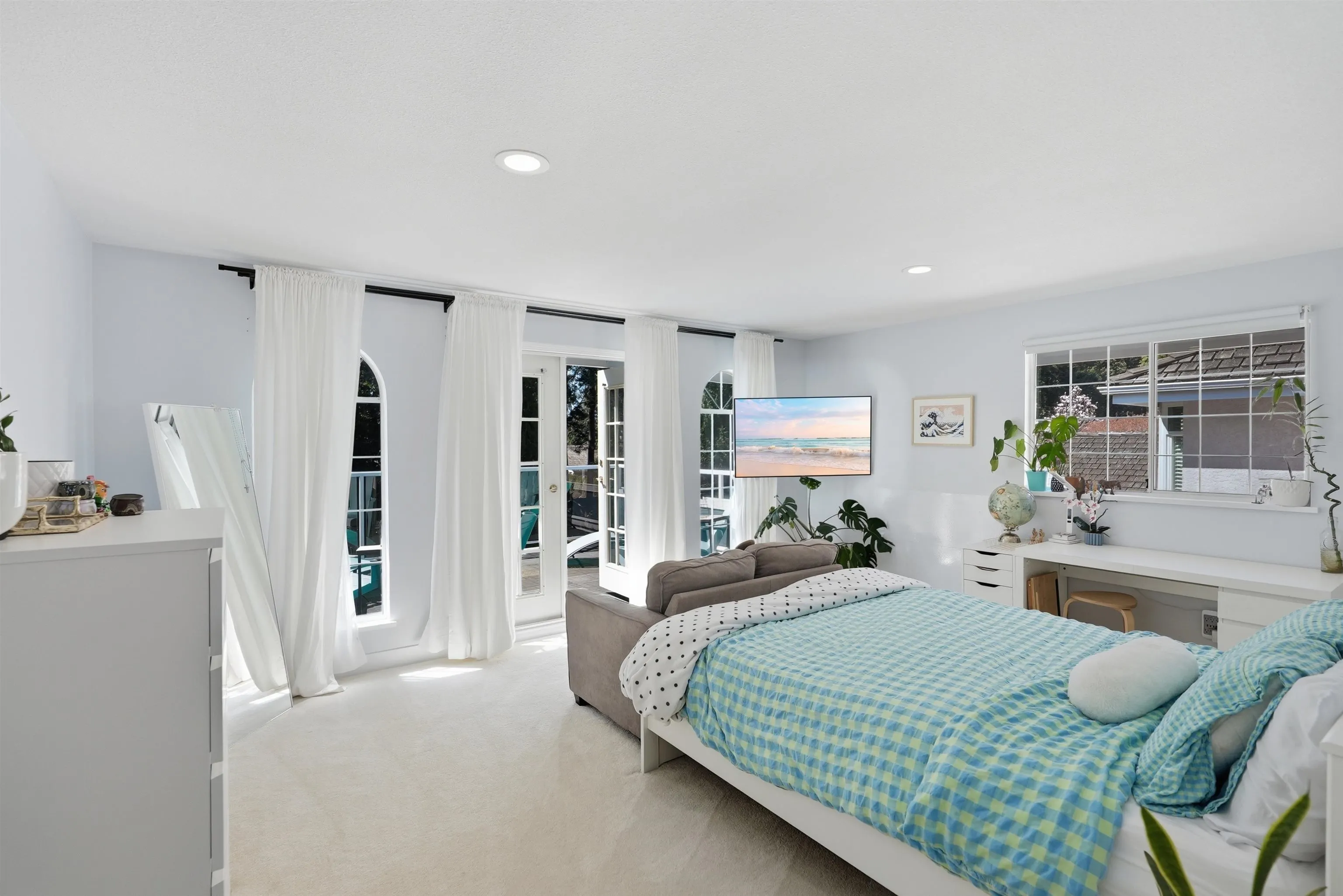 1834 Ocean Park Road