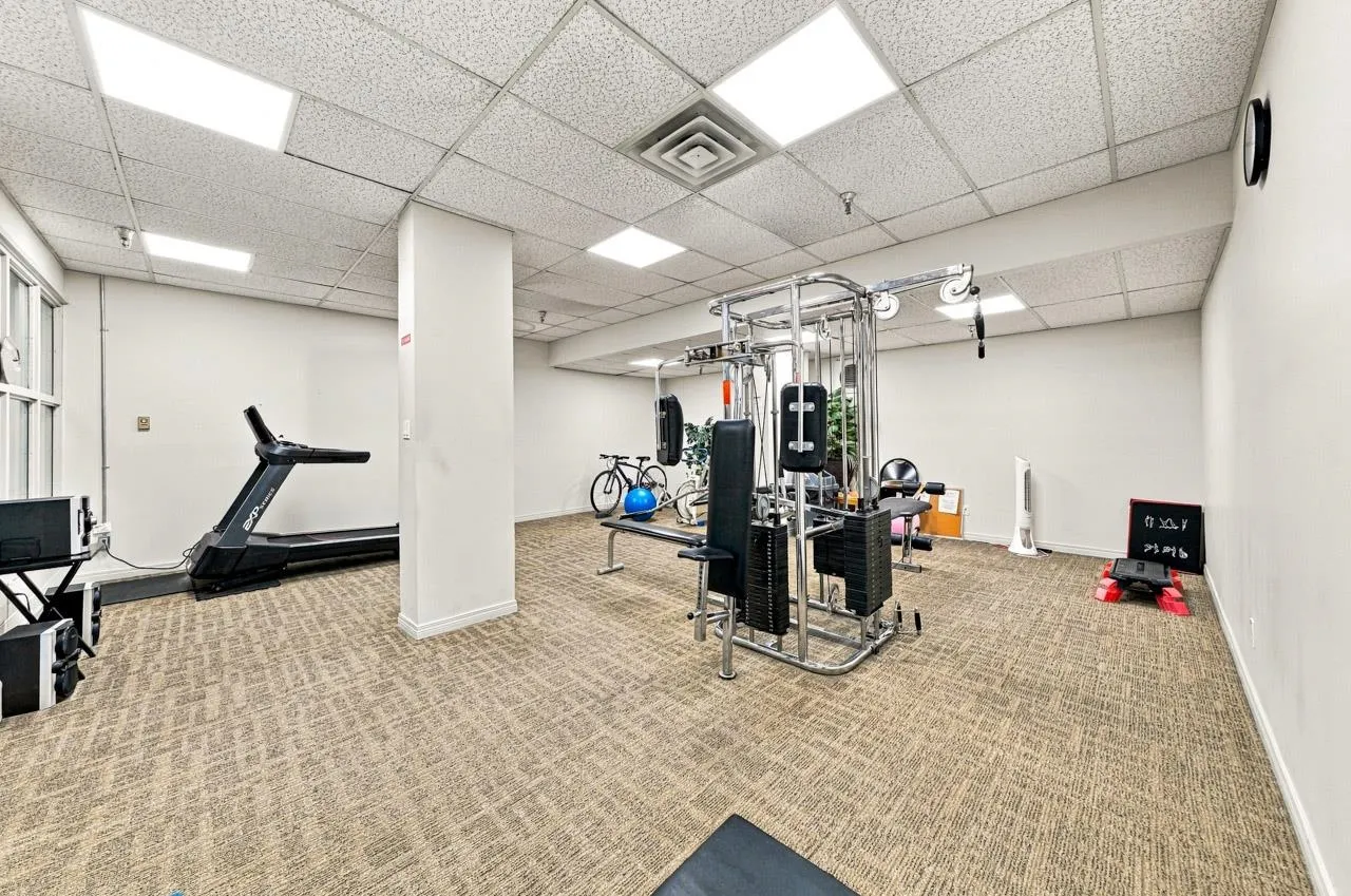 6055 Nelson Avenue #501
