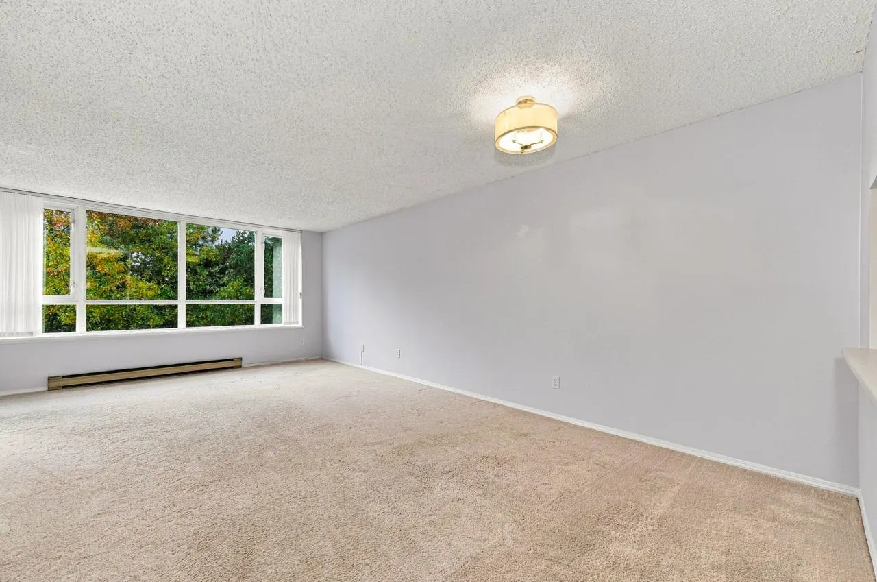 6055 Nelson Avenue #501