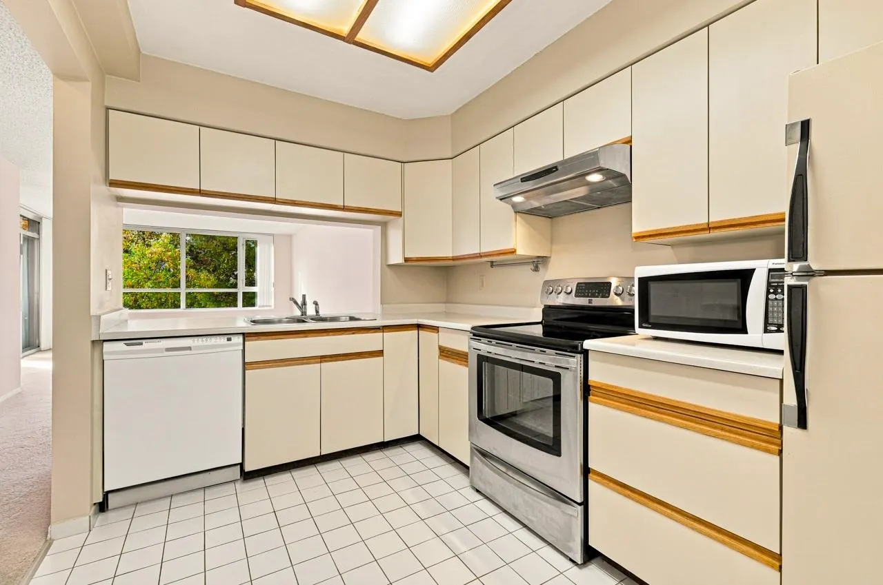 6055 Nelson Avenue #501