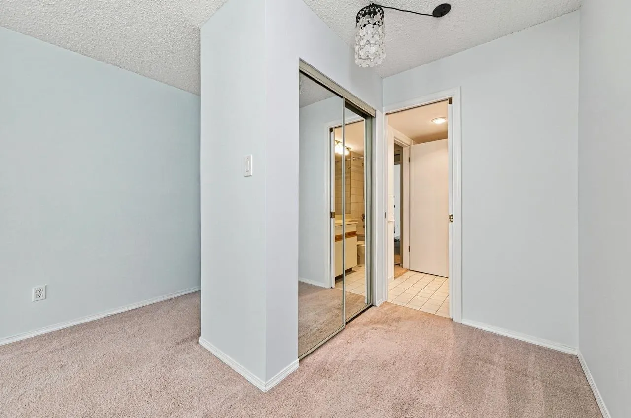6055 Nelson Avenue #501