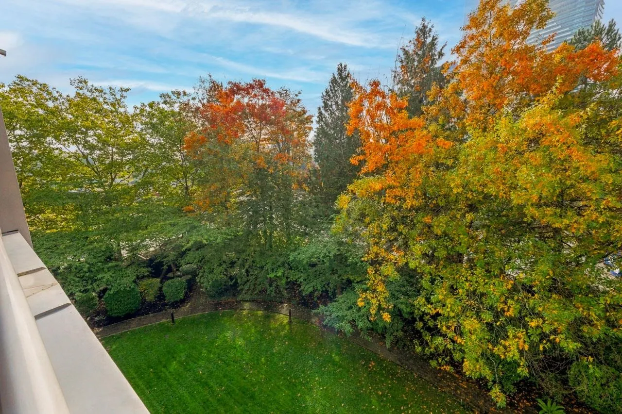 6055 Nelson Avenue #501