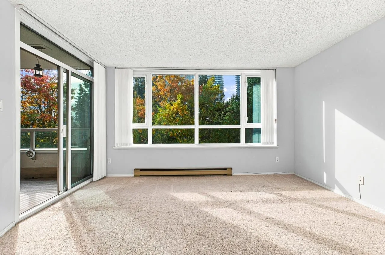 6055 Nelson Avenue #501