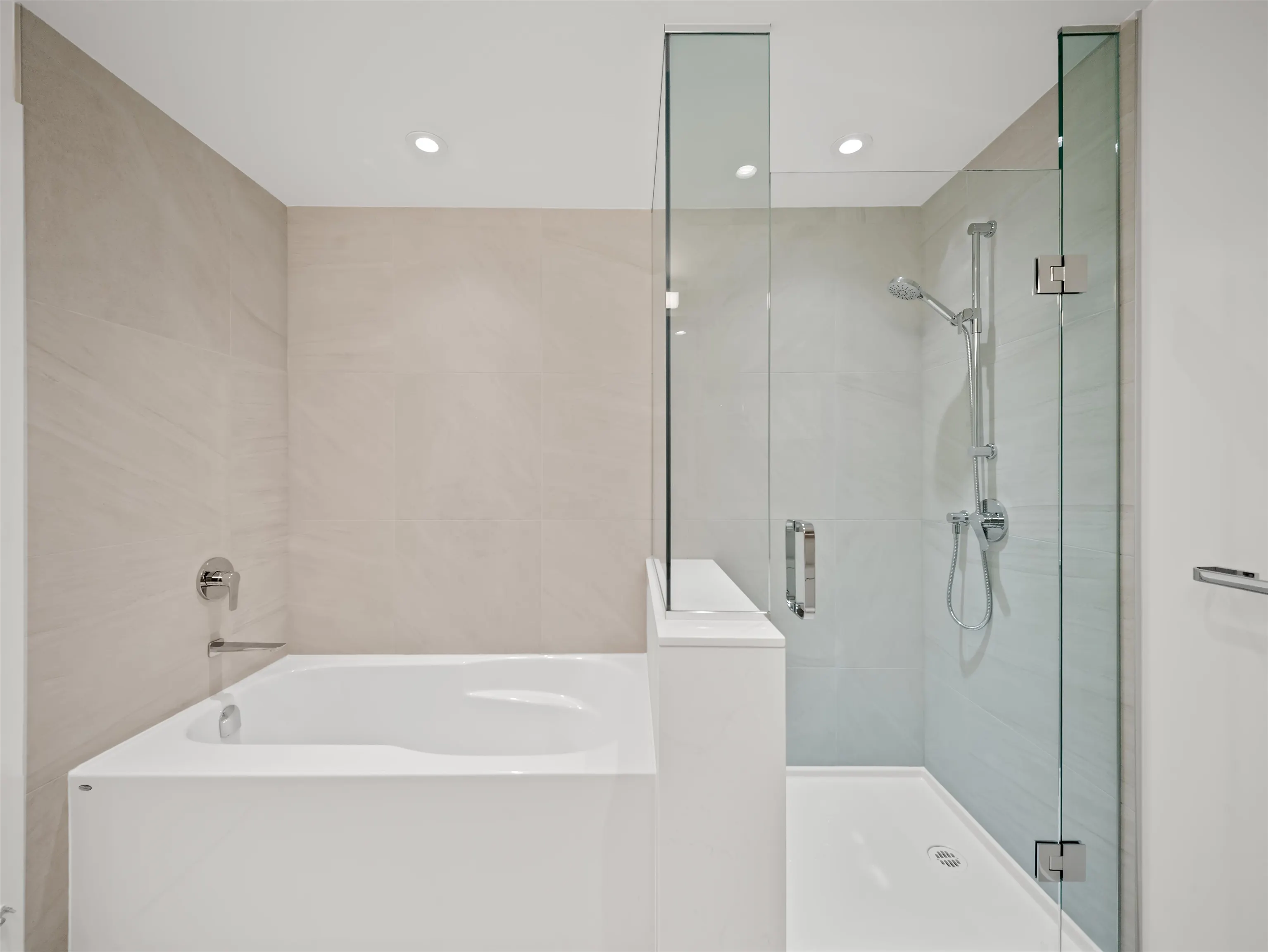 755 Harbourside Drive #425