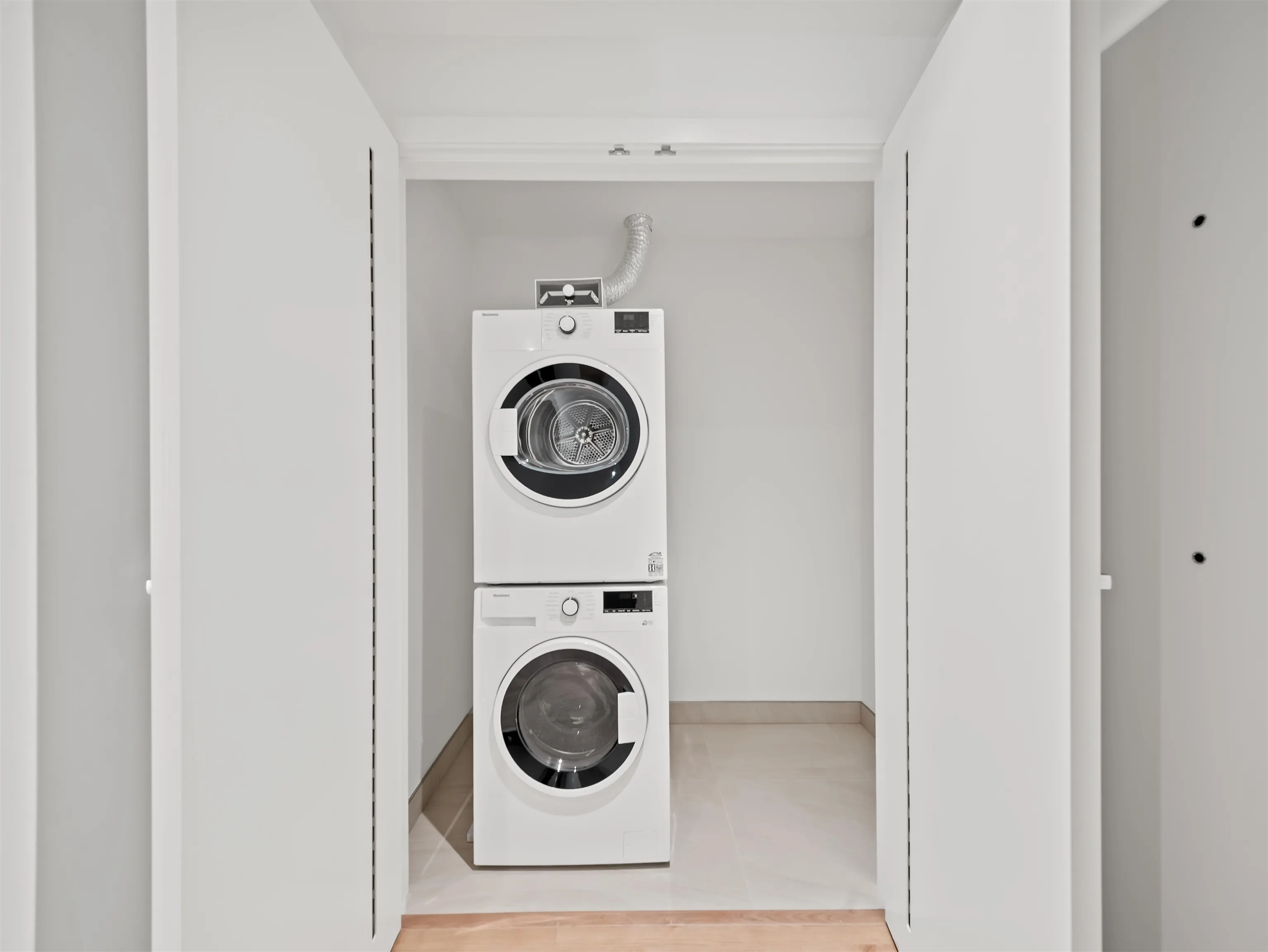 755 Harbourside Drive #425