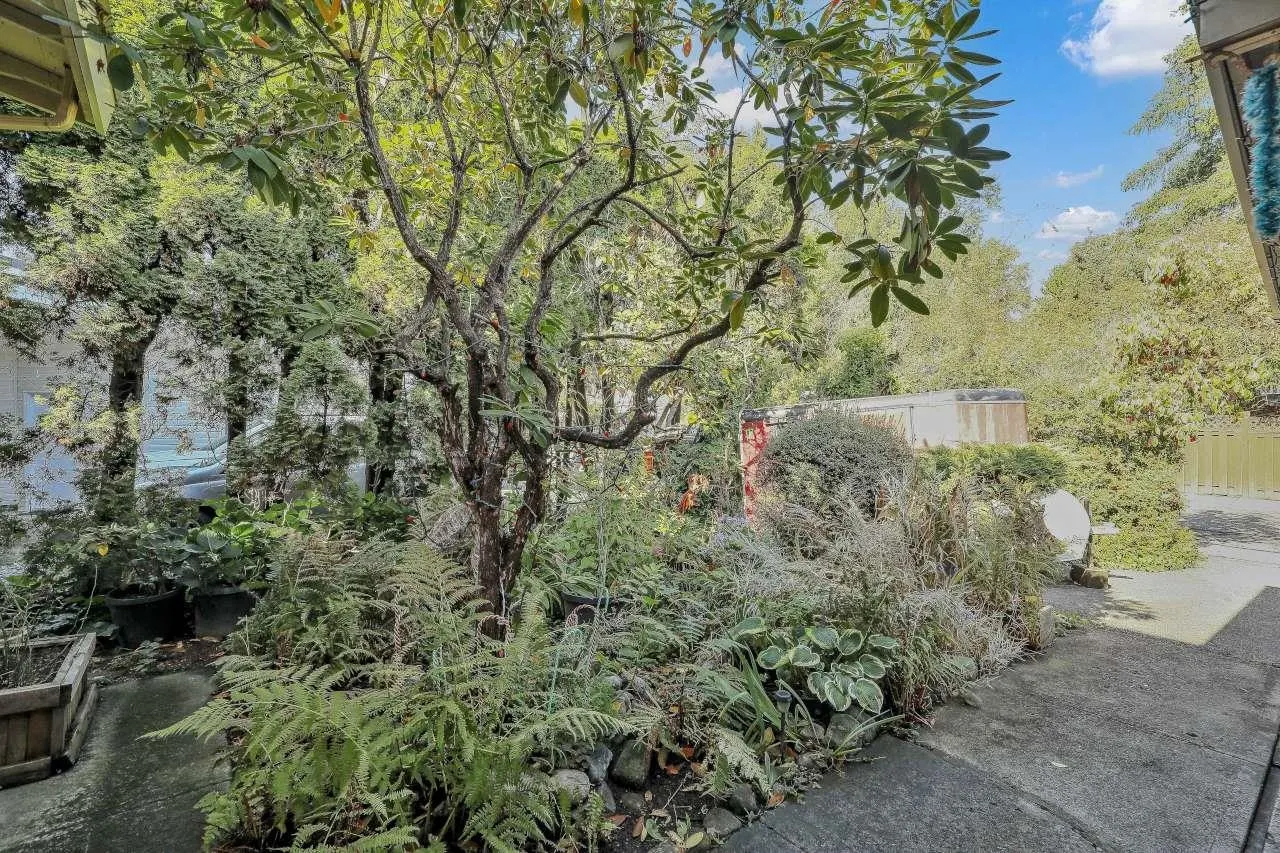 8555 King George Boulevard #43
