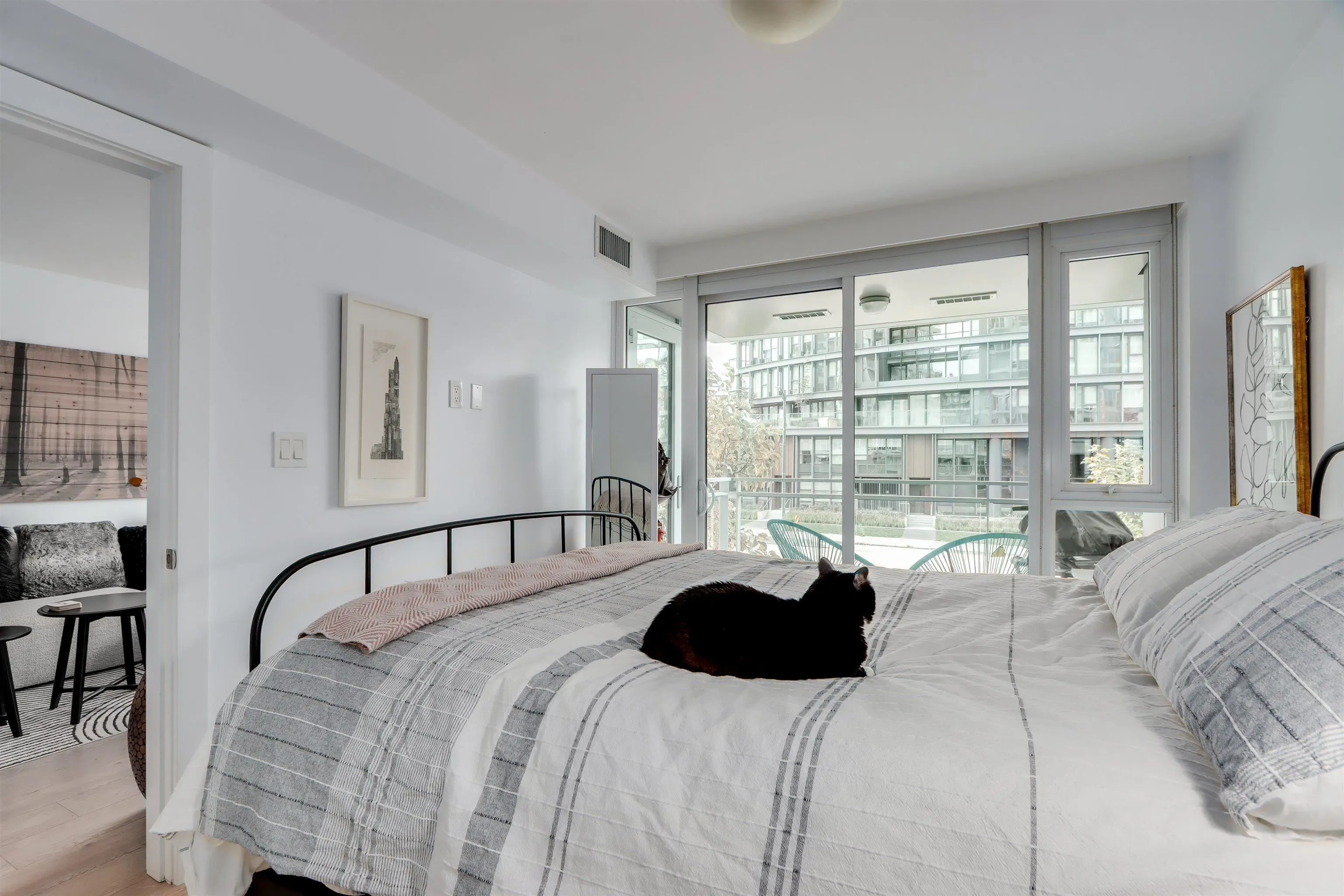 1618 Quebec Street #207