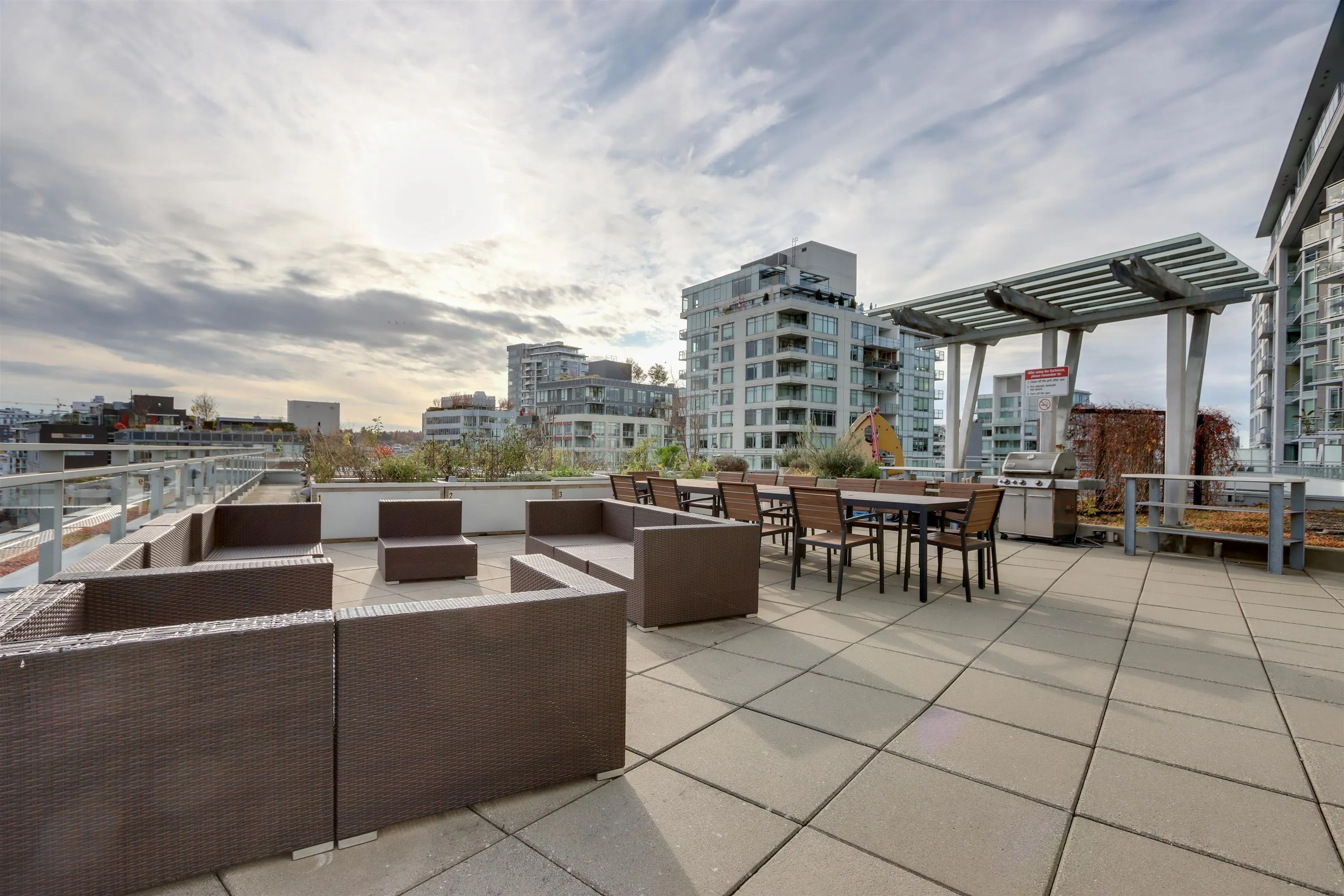 1618 Quebec Street #207