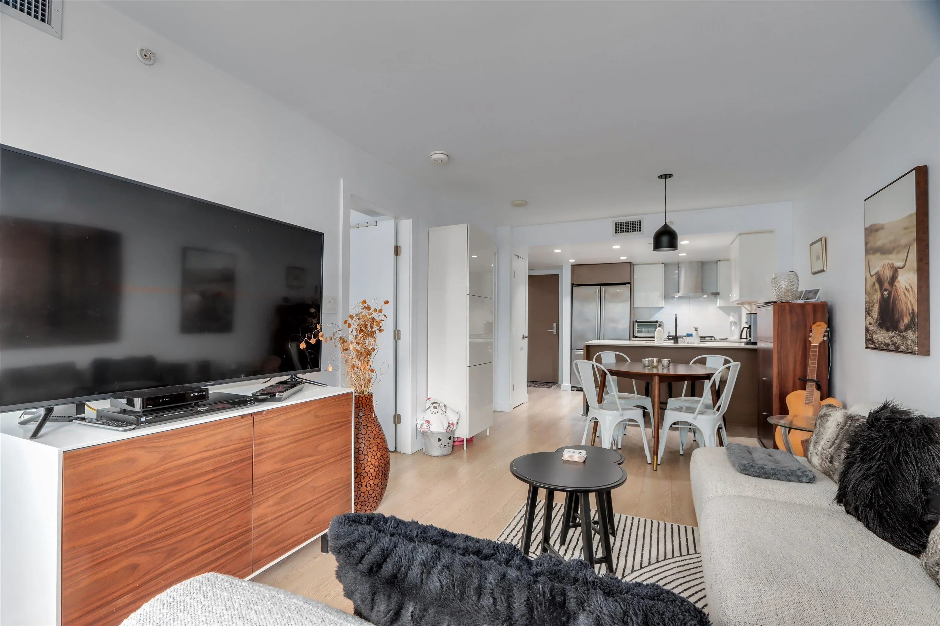 1618 Quebec Street #207