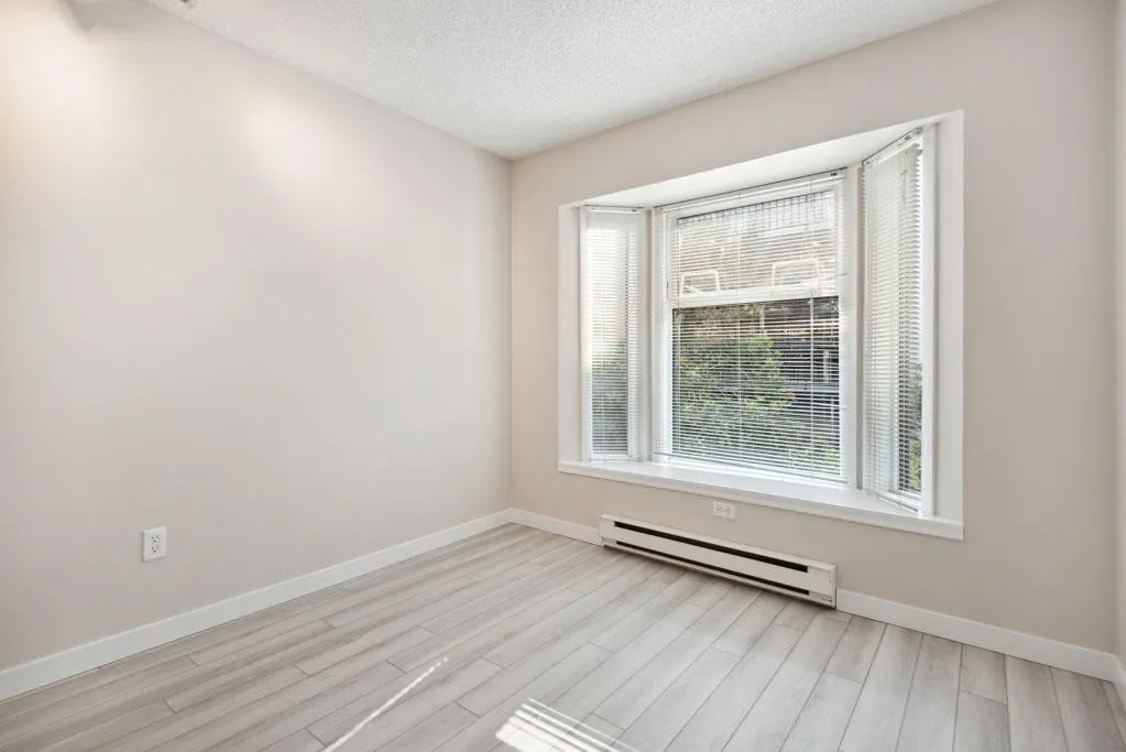1205 W 14th Avenue #103