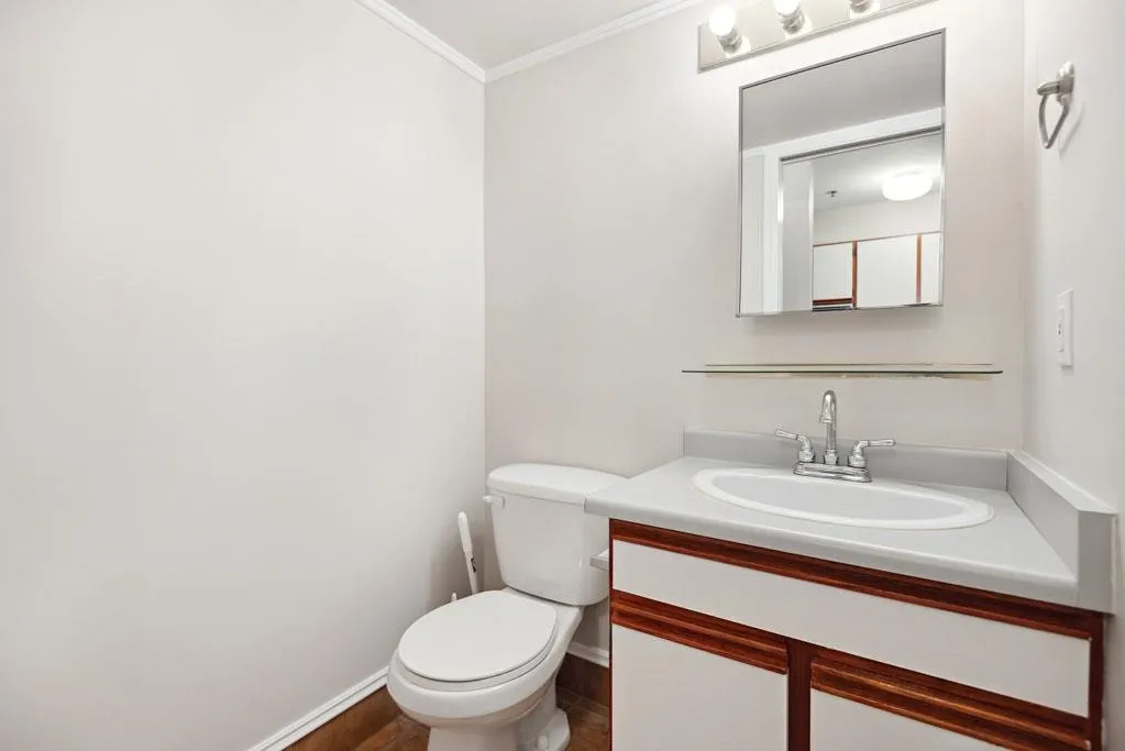 1205 W 14th Avenue #103