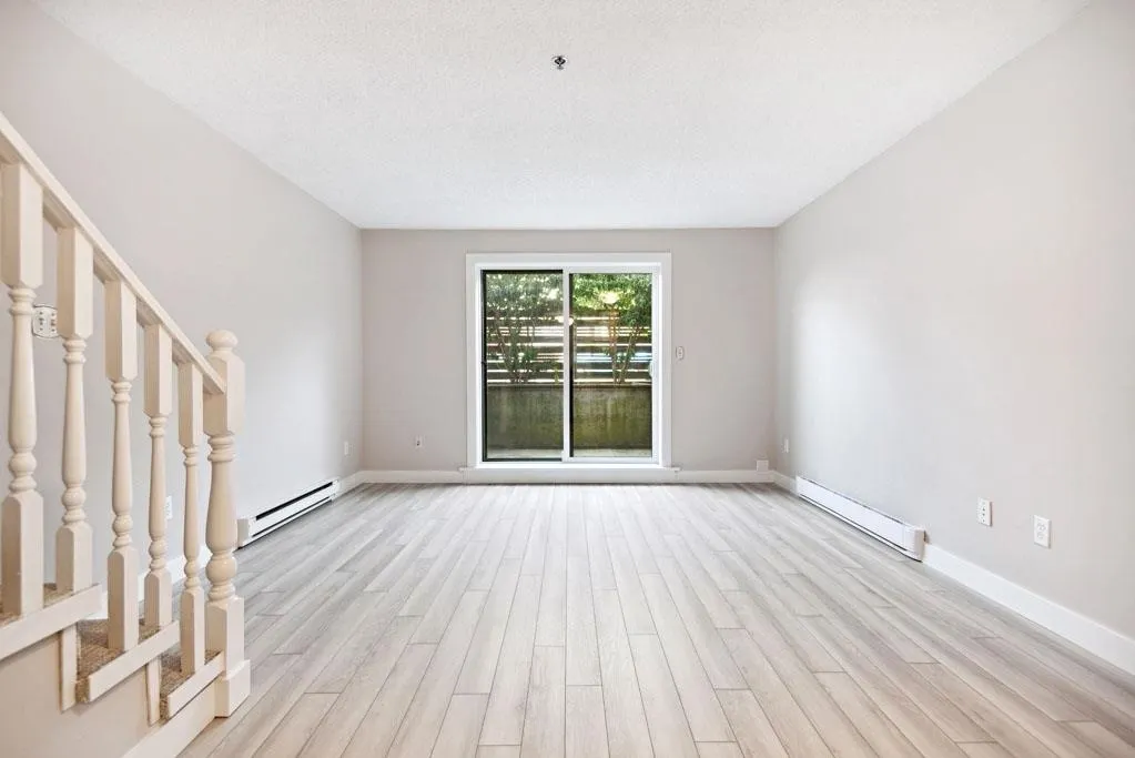 1205 W 14th Avenue #103