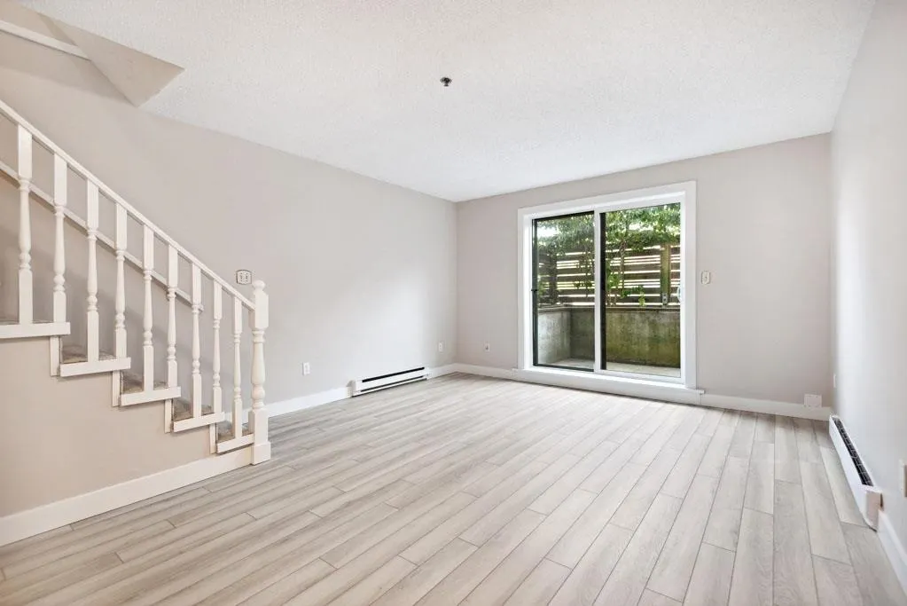 1205 W 14th Avenue #103