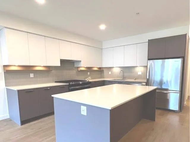 13760 75a Avenue #102