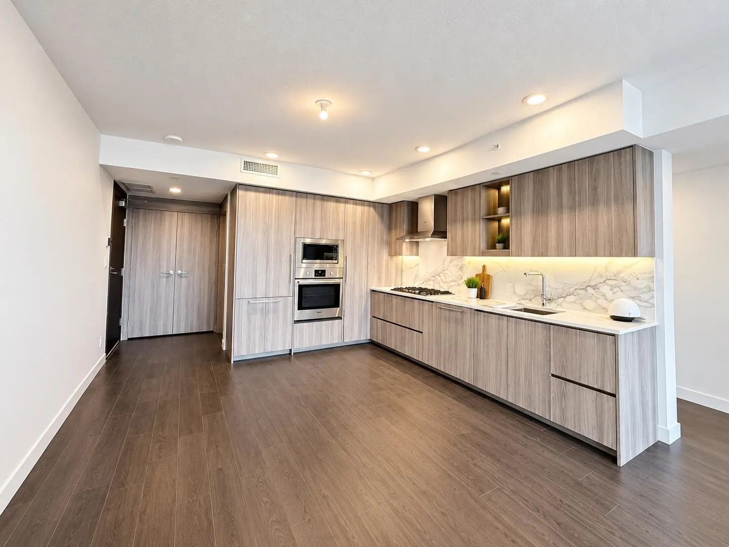13768 100 Avenue #18xx