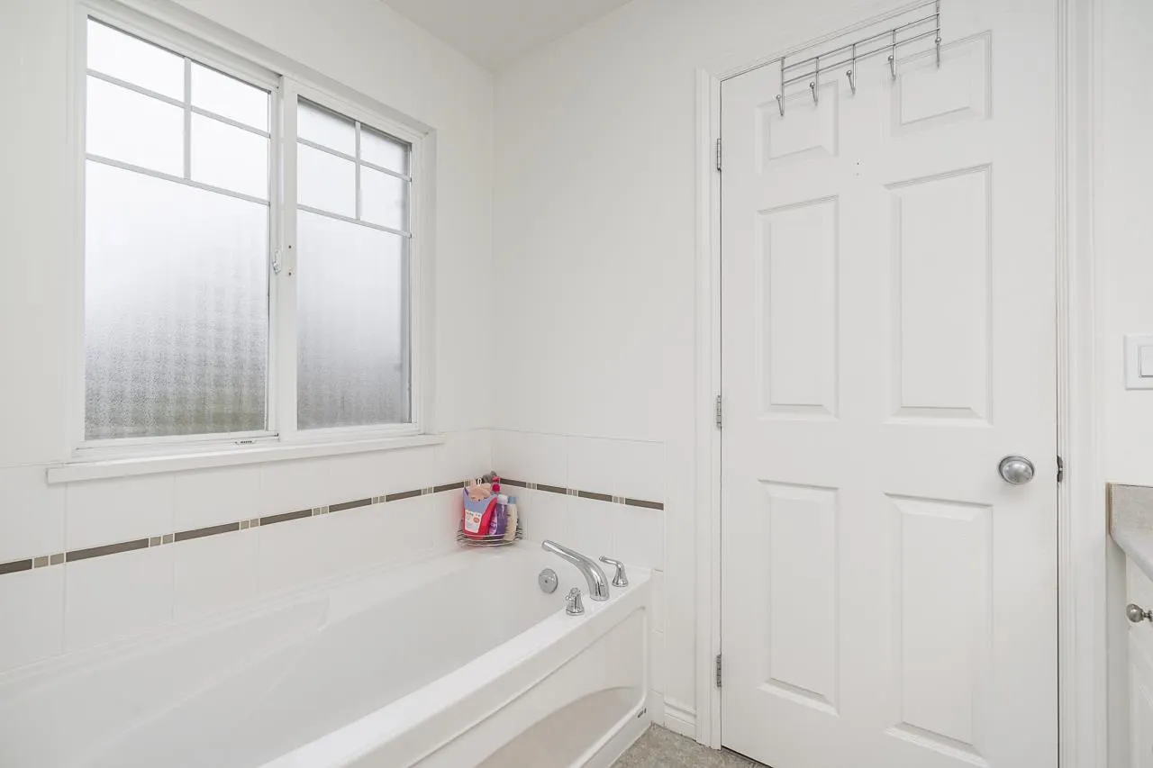 14453 72 Avenue #26