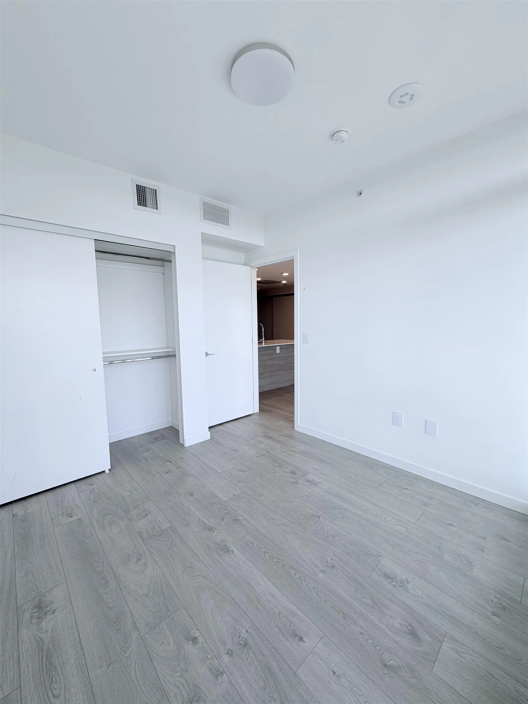 10333 133 St. #1303