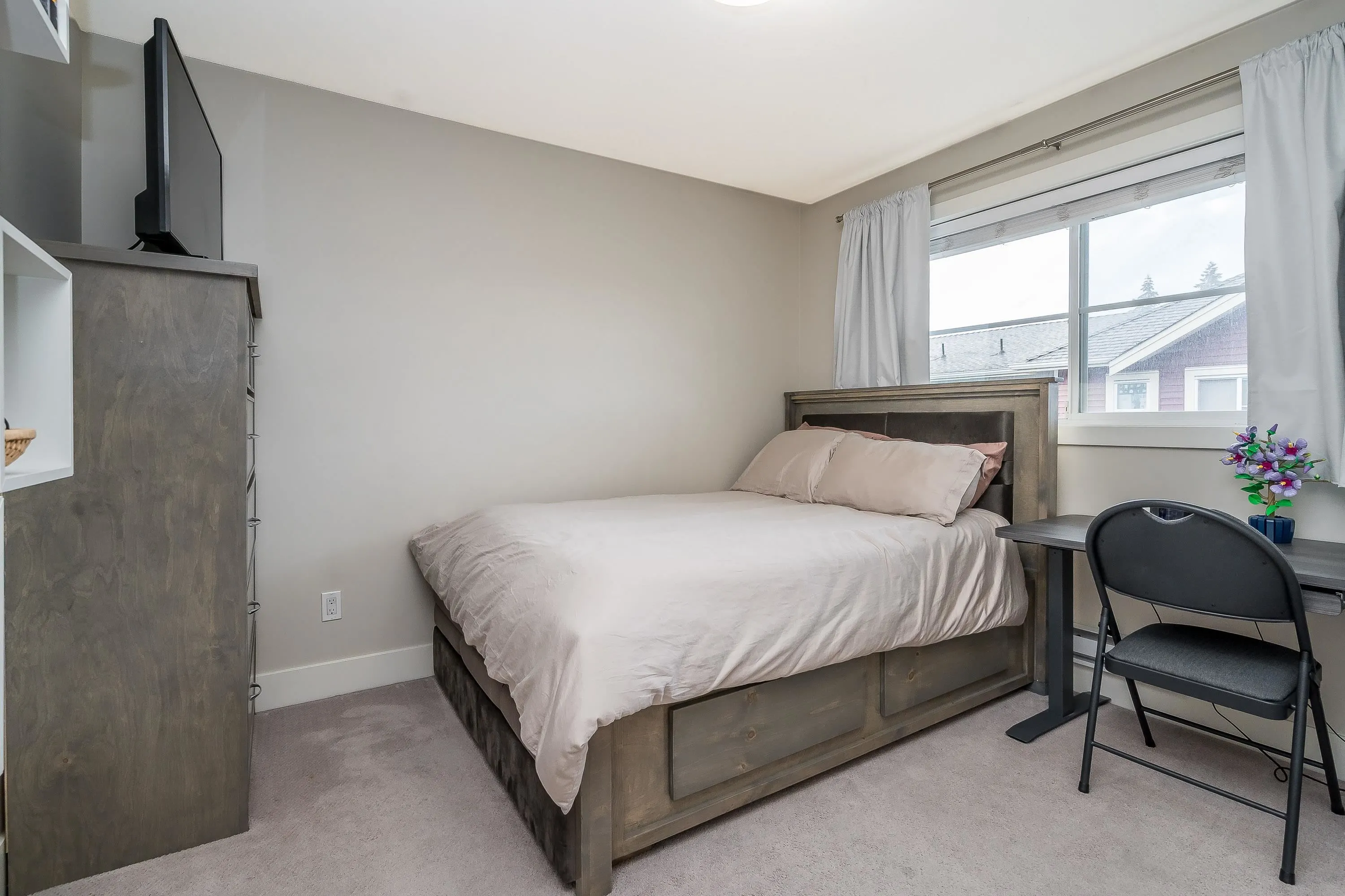 6945 185 Street #14